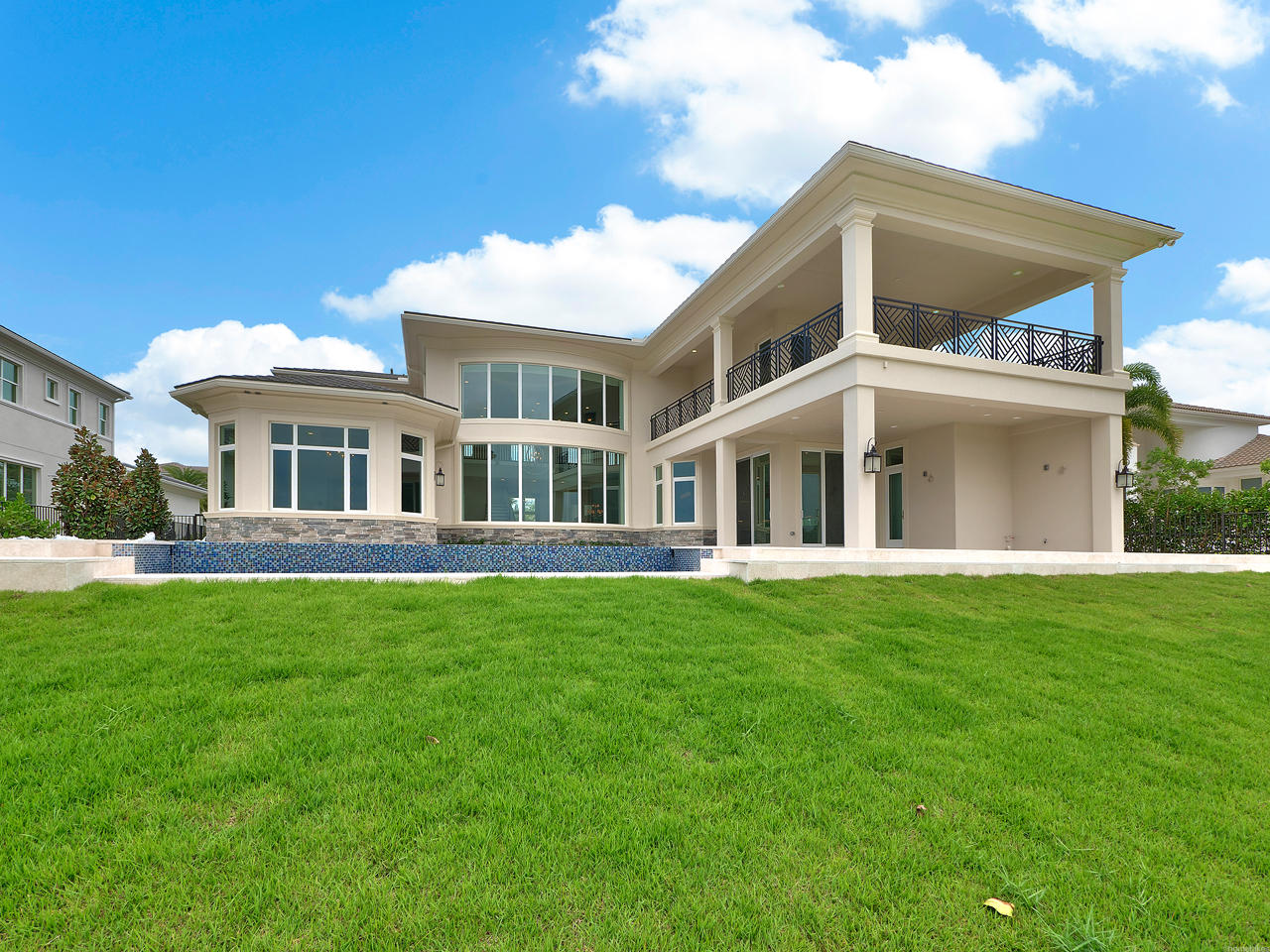 Frenchman's Harbor - Residential