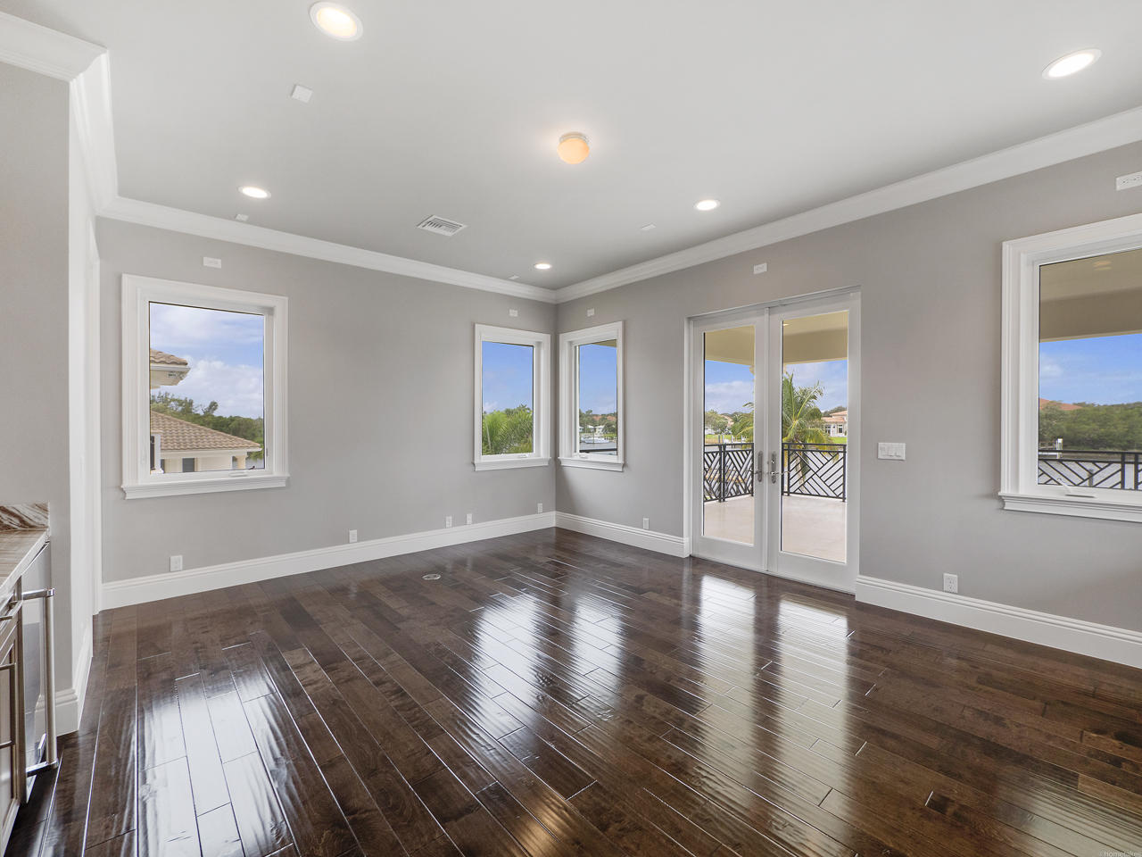 Frenchman's Harbor - Residential