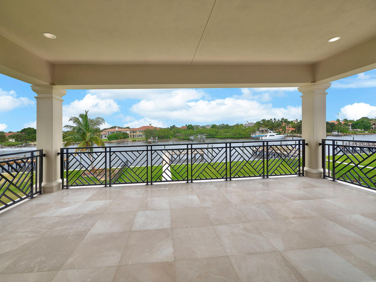 Frenchman's Harbor - Residential