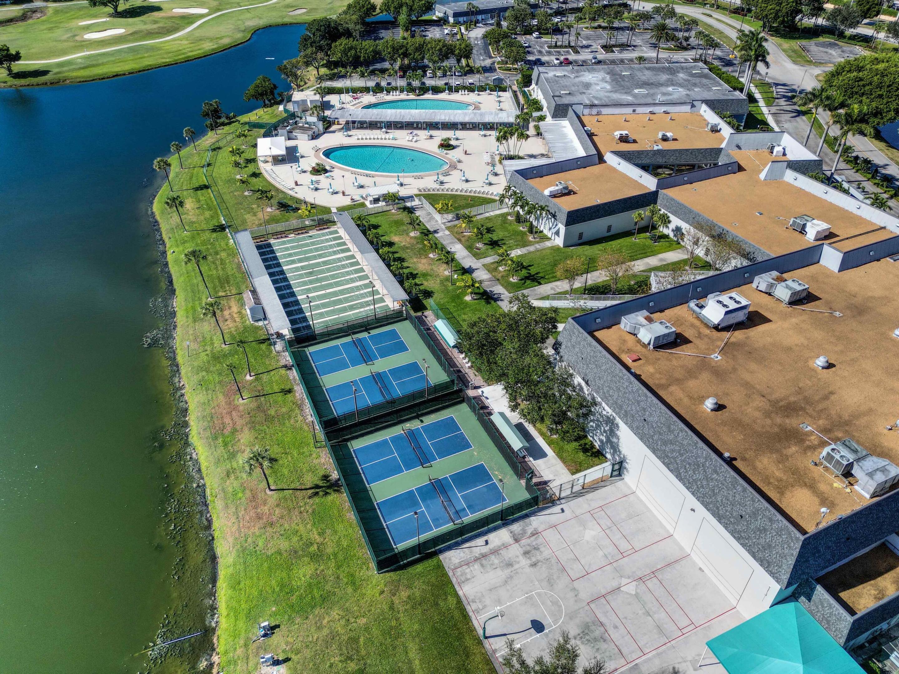KINGS POINT TUSCANY CONDOS - Residential
