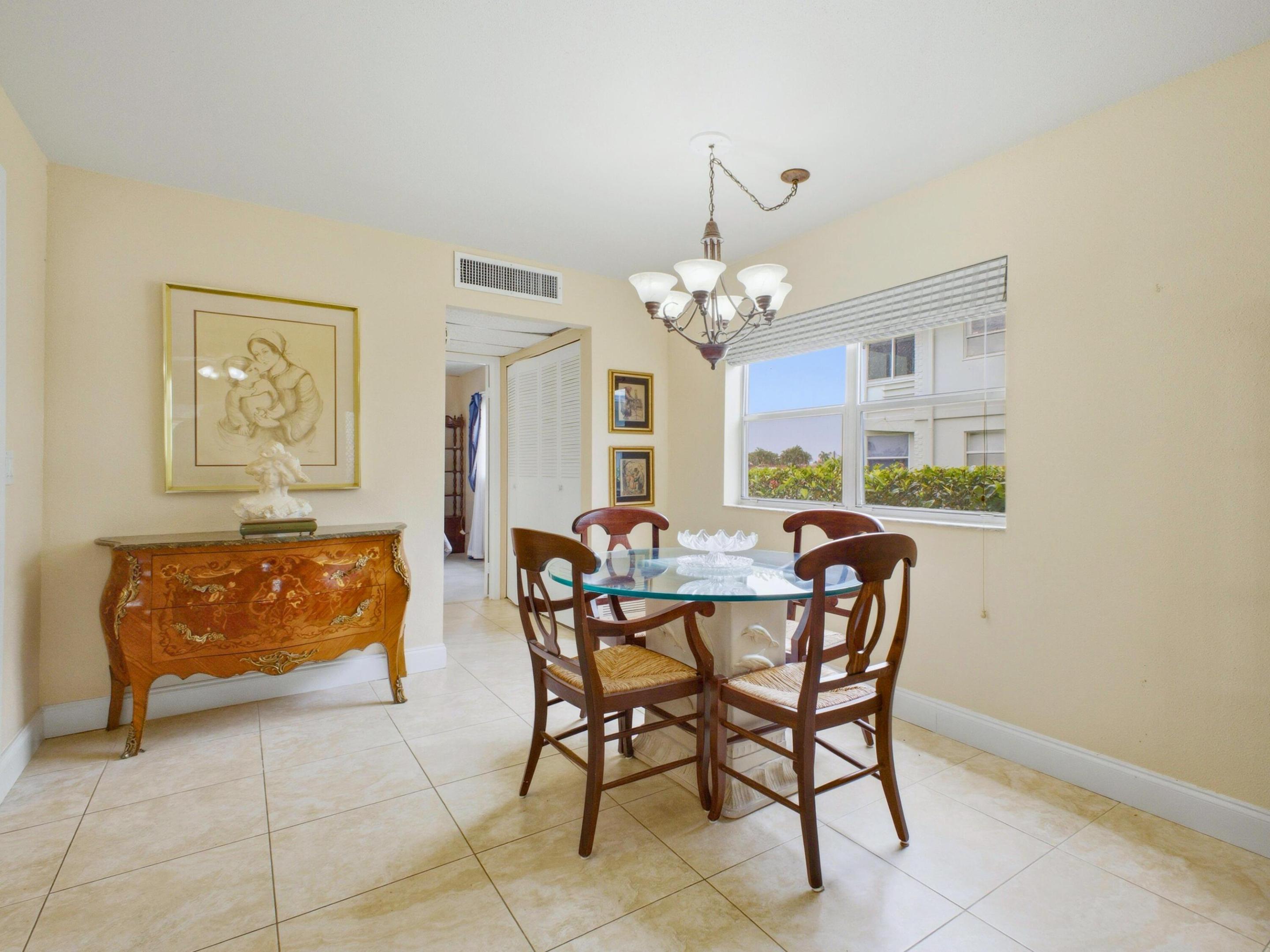 KINGS POINT TUSCANY CONDOS - Residential