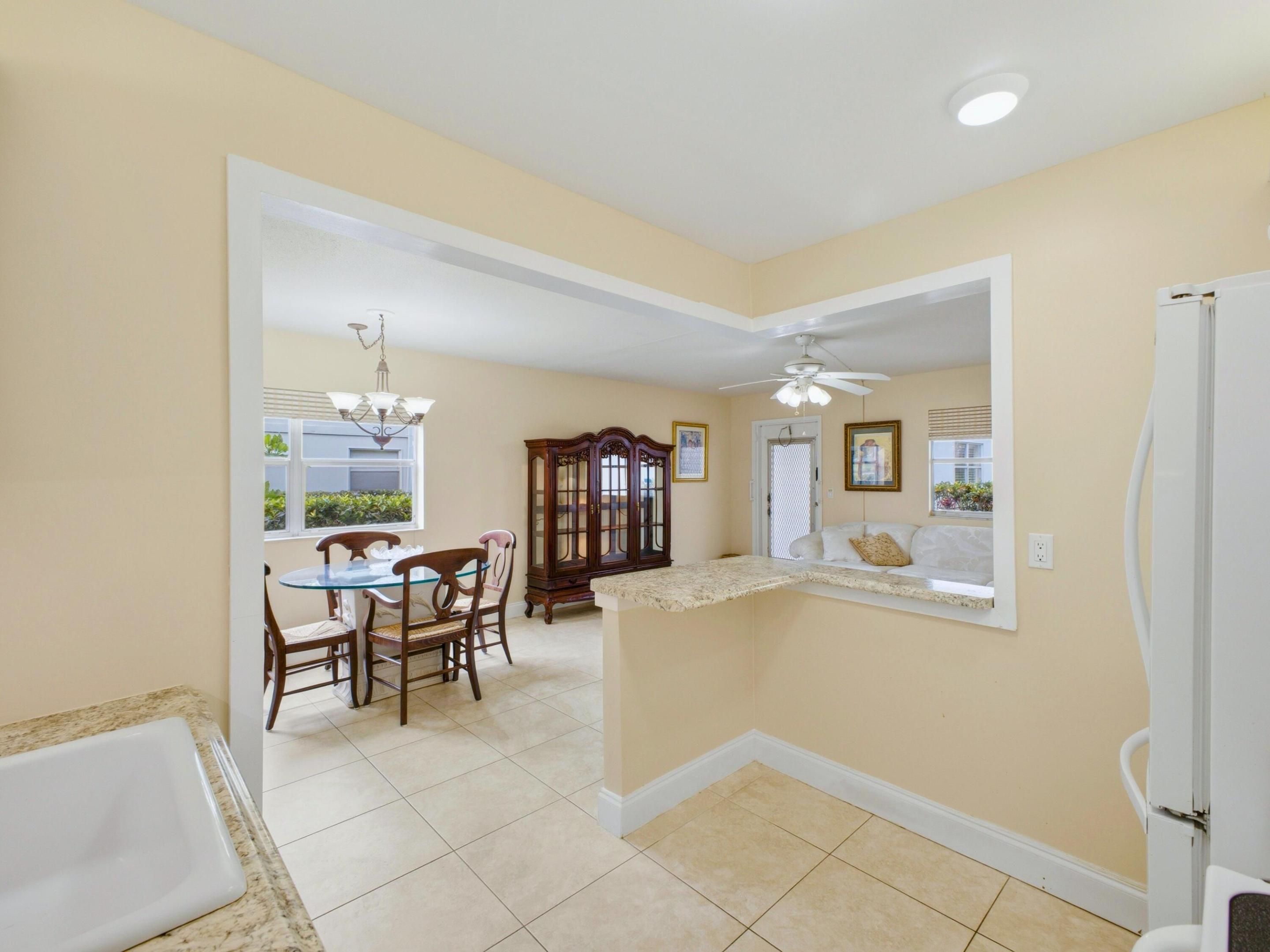 KINGS POINT TUSCANY CONDOS - Residential