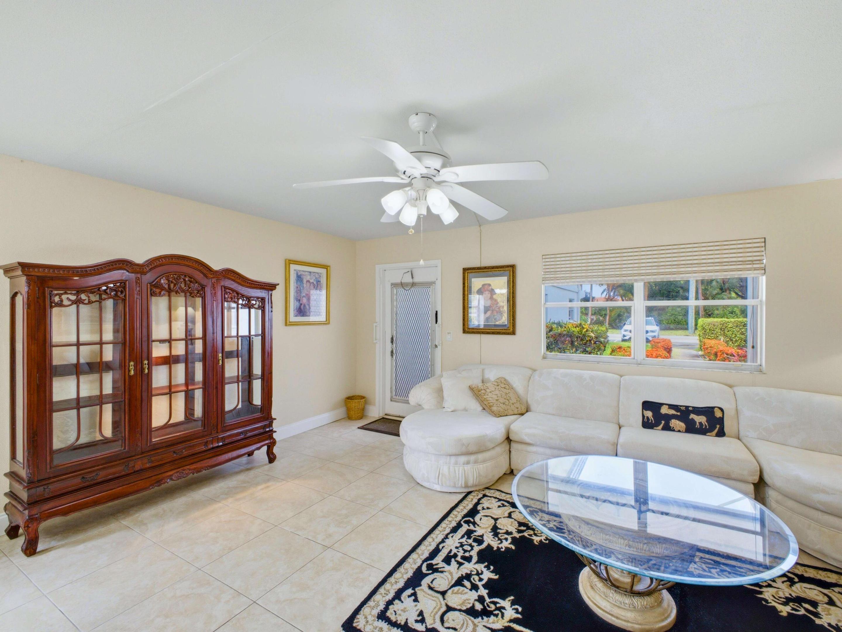 KINGS POINT TUSCANY CONDOS - Residential