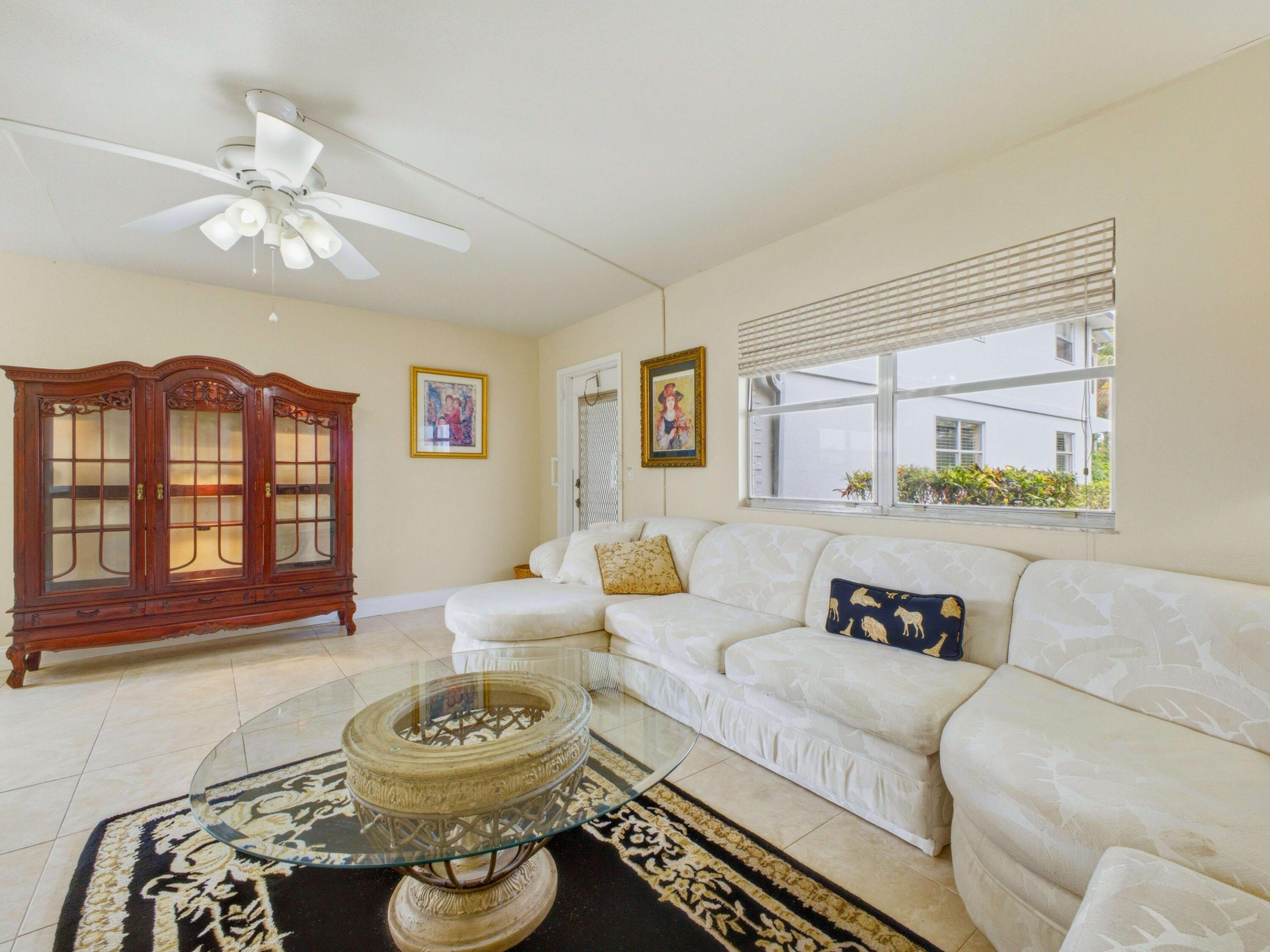 KINGS POINT TUSCANY CONDOS - Residential