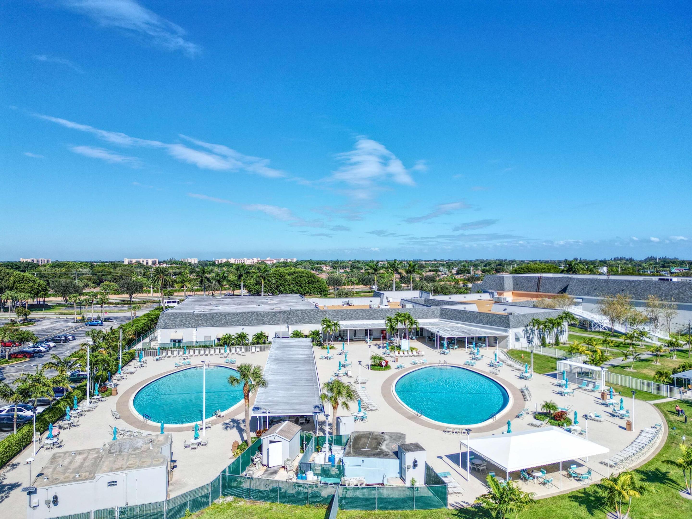 KINGS POINT TUSCANY CONDOS - Residential