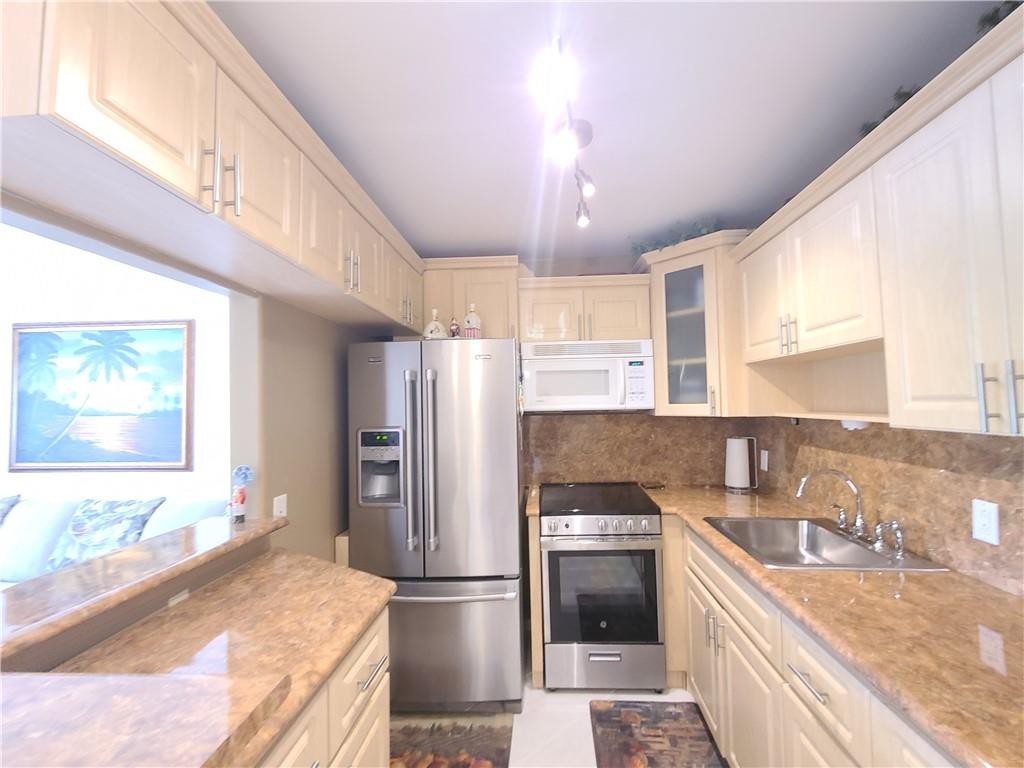 CENTURY VILLAGE EAST - Residential