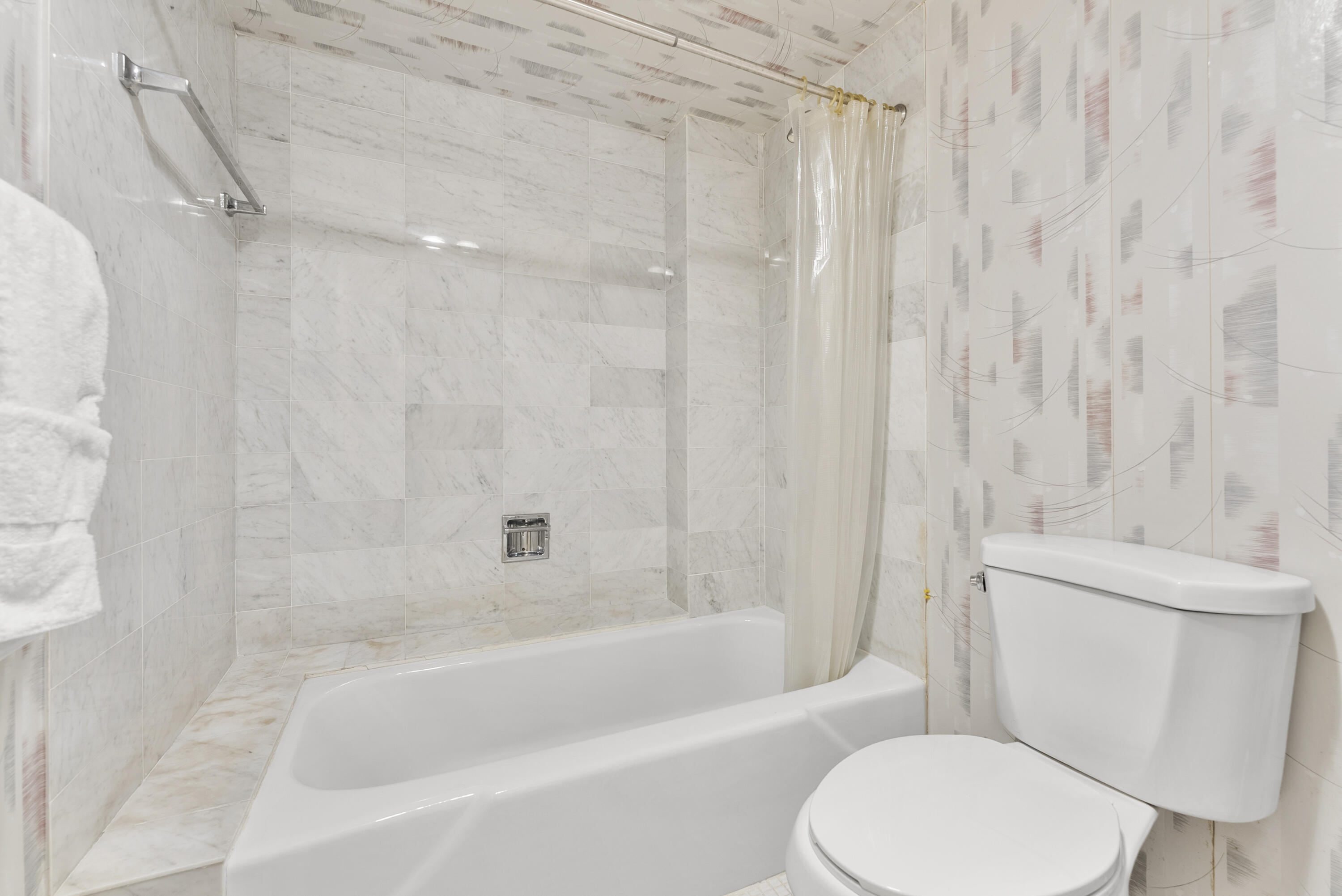 OPAL TOWERS CONDO - Residential