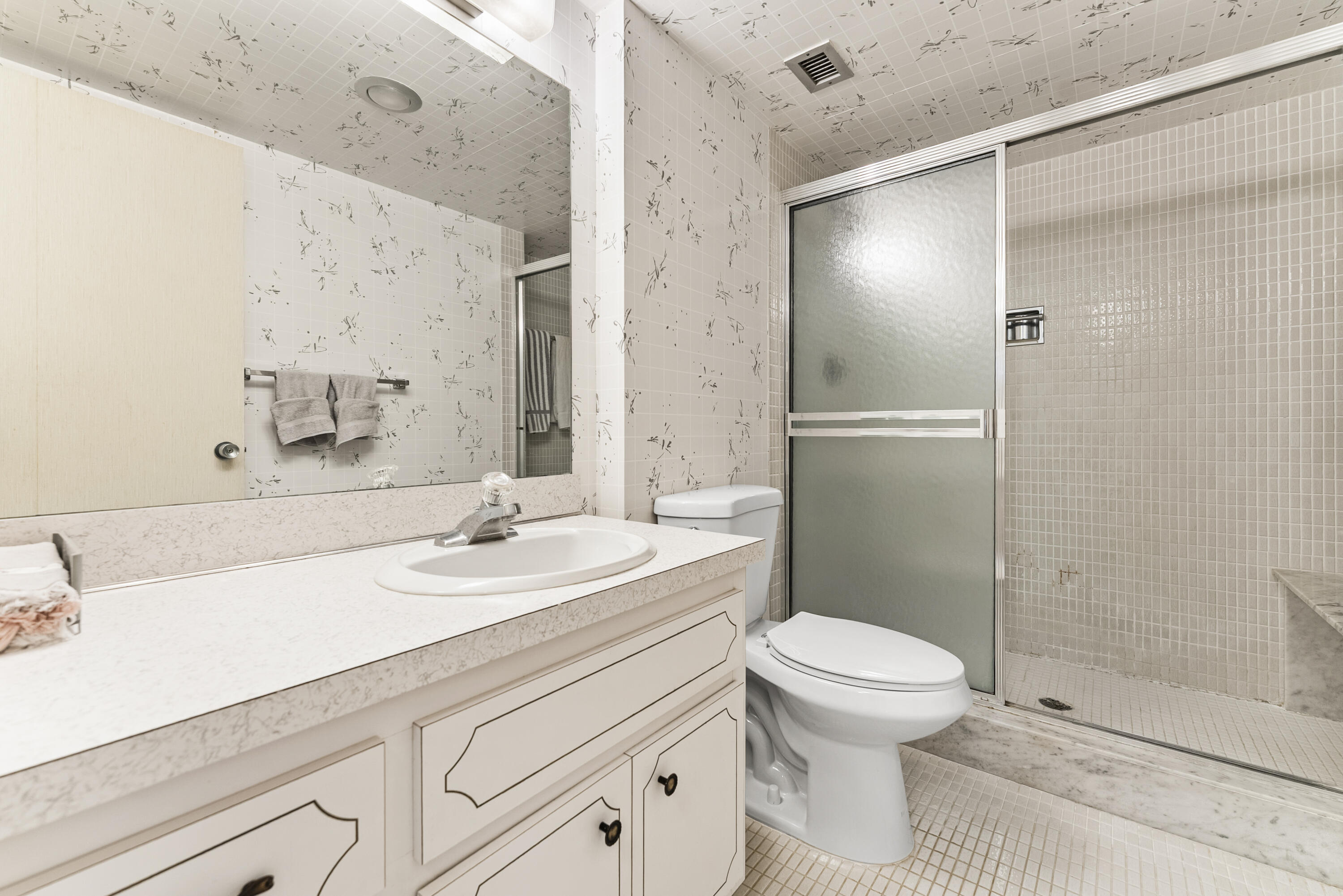 OPAL TOWERS CONDO - Residential