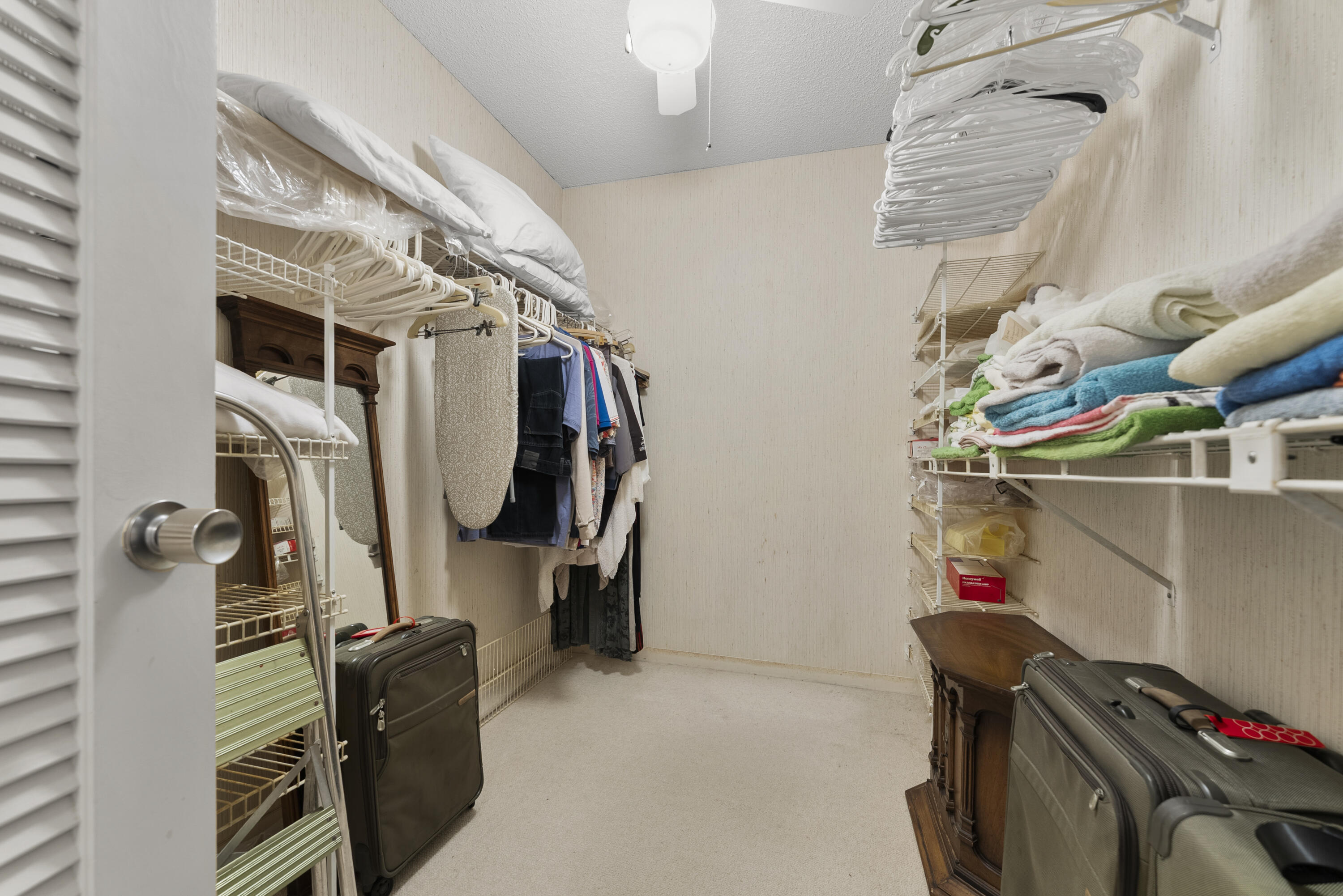 OPAL TOWERS CONDO - Residential