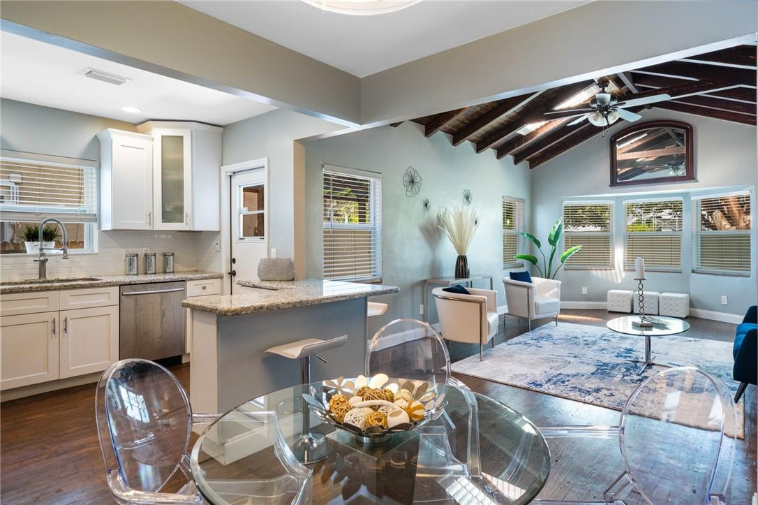 RIO VISTA C J HECTORS RES - Residential