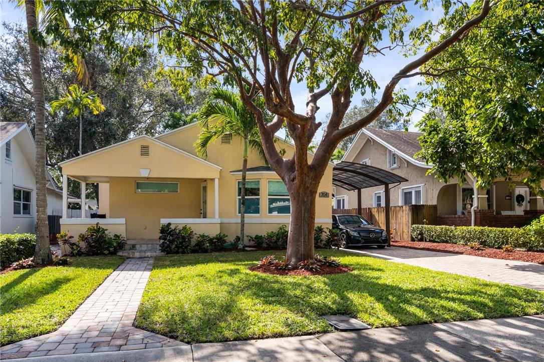 RIO VISTA C J HECTORS RES - Residential