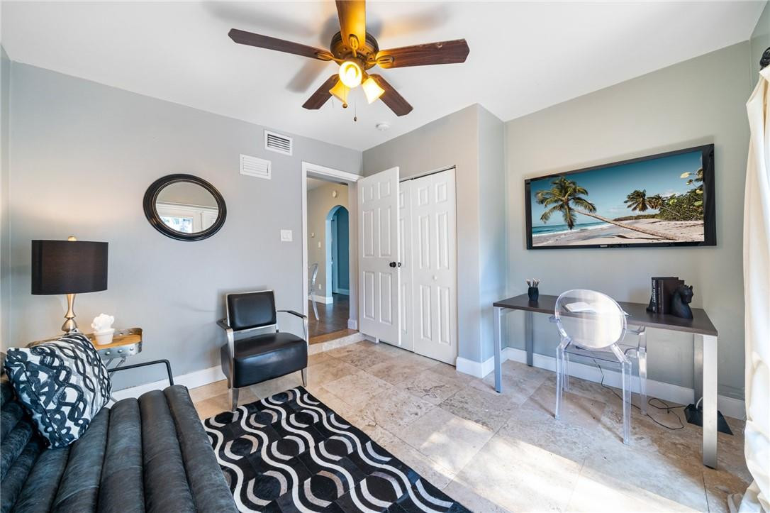 RIO VISTA C J HECTORS RES - Residential