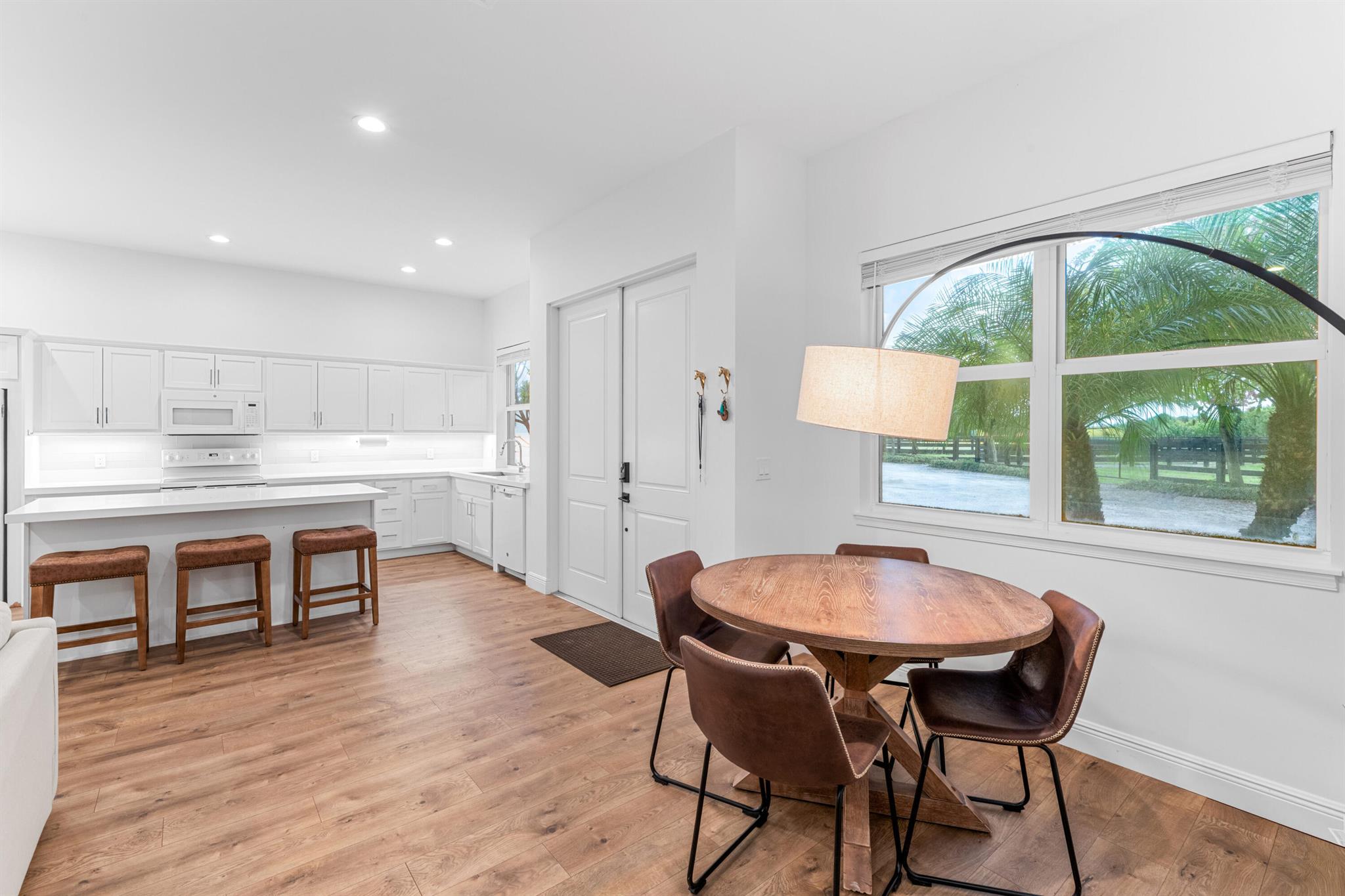 SADDLE CLUB OF WELLINGTON - Residential