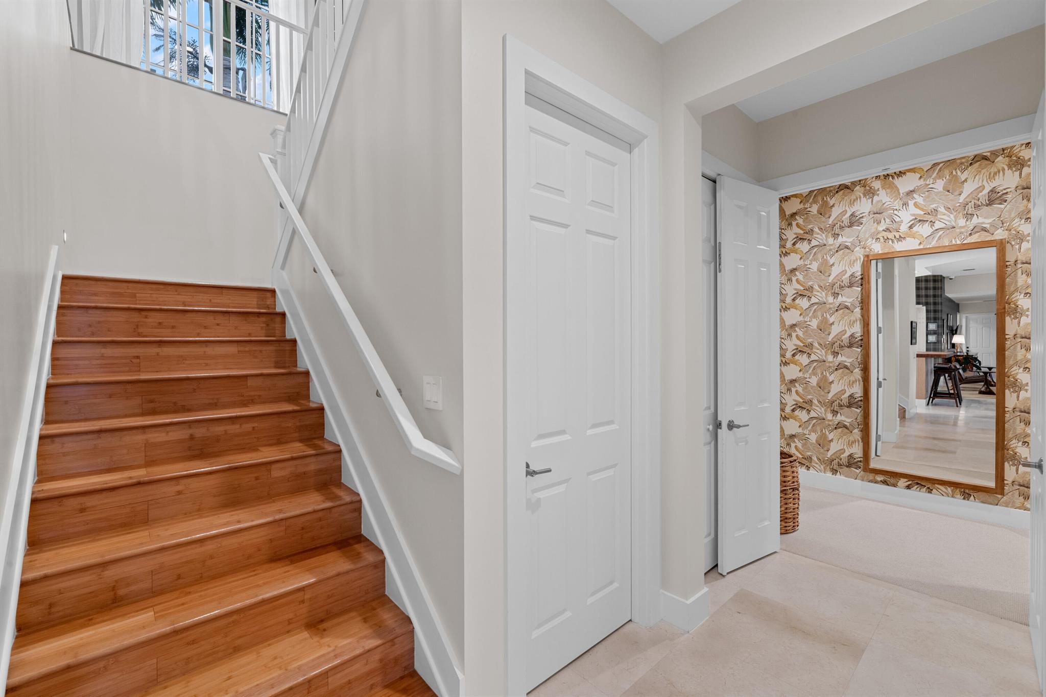 SADDLE CLUB OF WELLINGTON - Residential