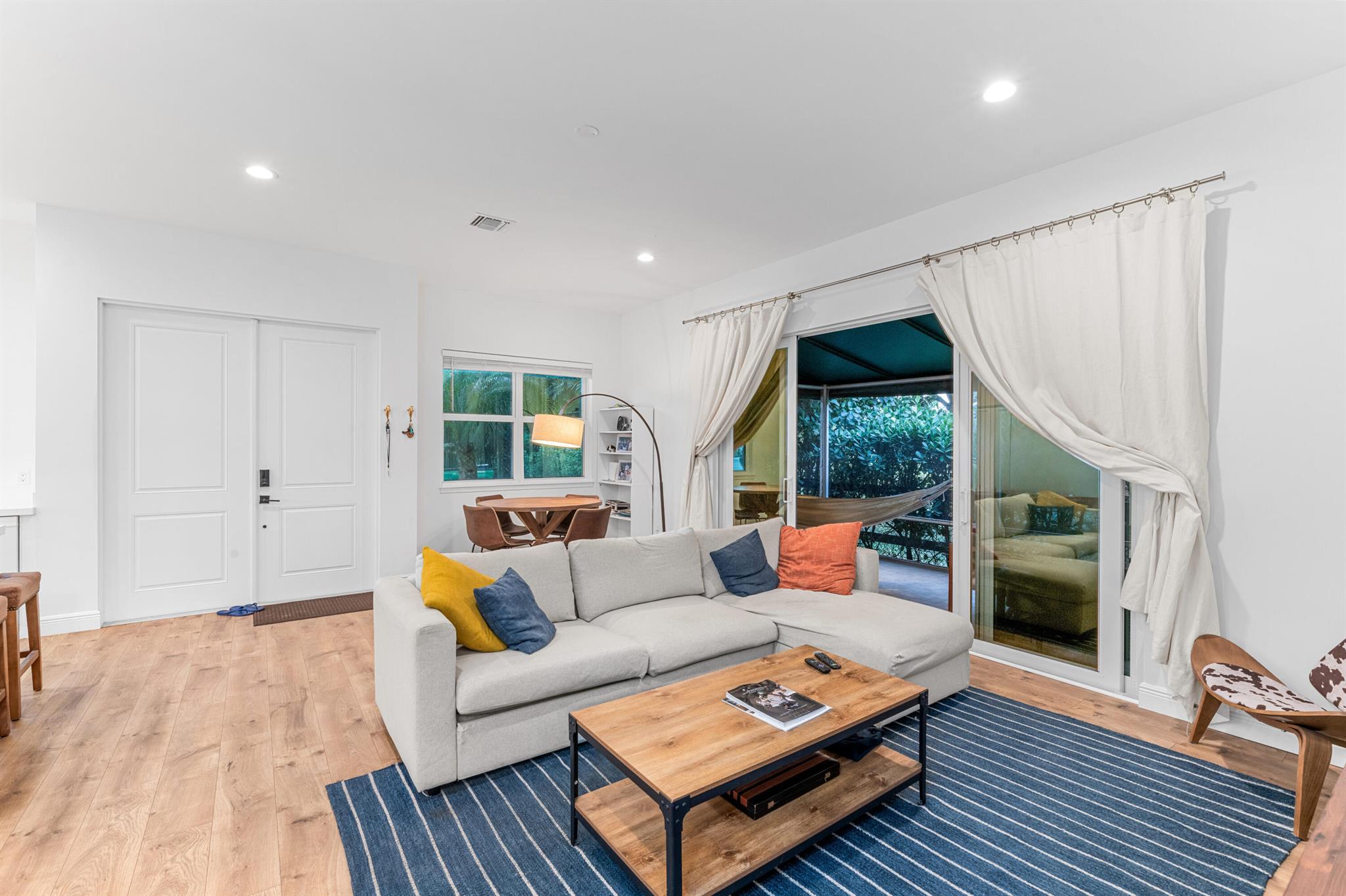 SADDLE CLUB OF WELLINGTON - Residential