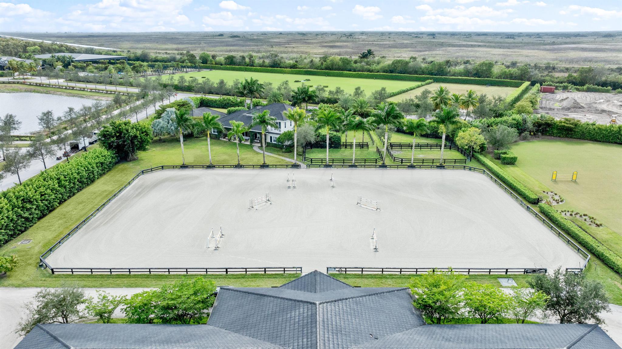 SADDLE CLUB OF WELLINGTON - Residential