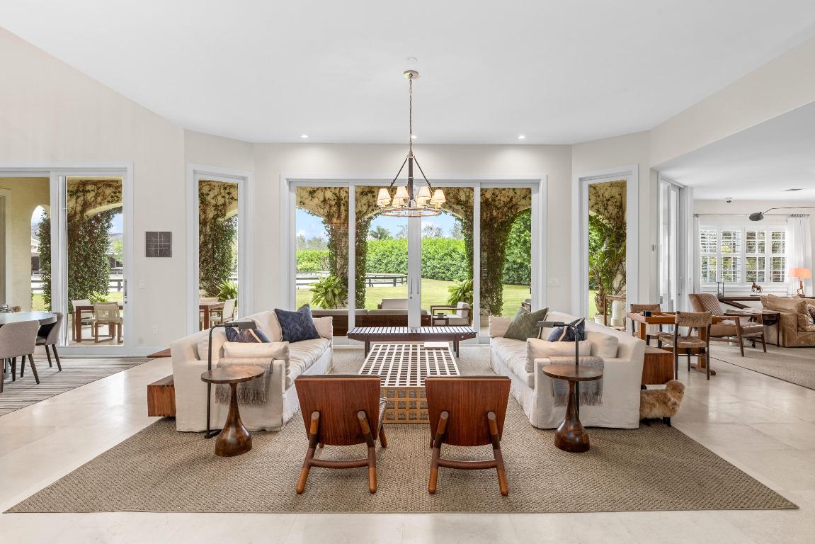 SADDLE CLUB OF WELLINGTON - Residential