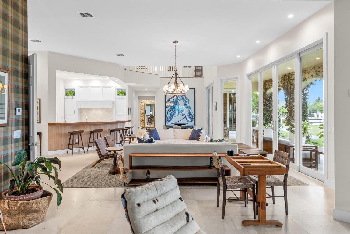 SADDLE CLUB OF WELLINGTON - Residential