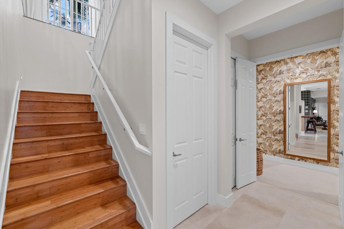 SADDLE CLUB OF WELLINGTON - Residential