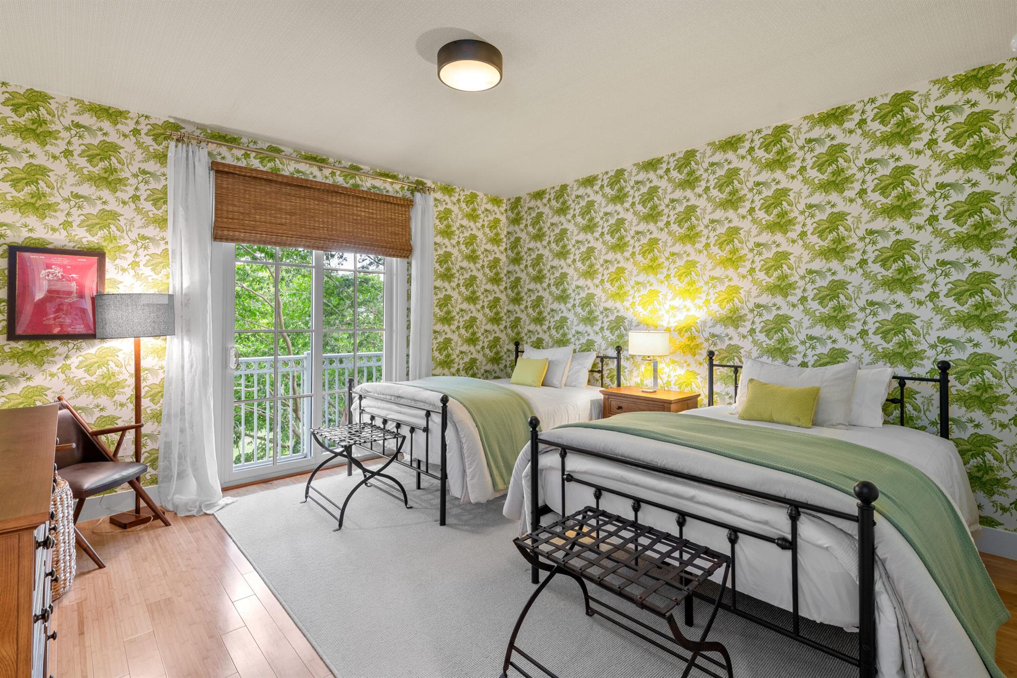 SADDLE CLUB OF WELLINGTON - Residential