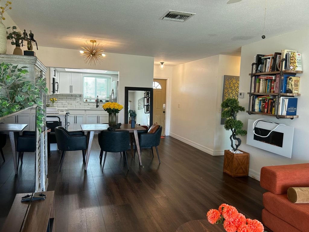 Photo of 2591 W Barkley Dr Drive W #C, West Palm Beach, FL 33415 (MLS # B26025624)
