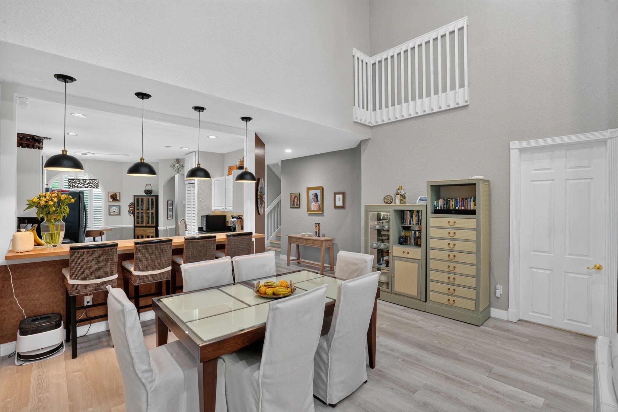 457 W PALM AIRE Drive