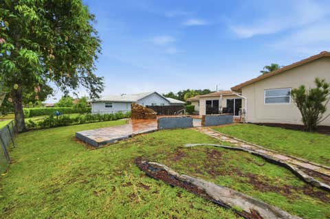 Tiny photo for 8386 Shadow Wood Boulevard, Coral Springs, FL 33071 (MLS # B26036754)