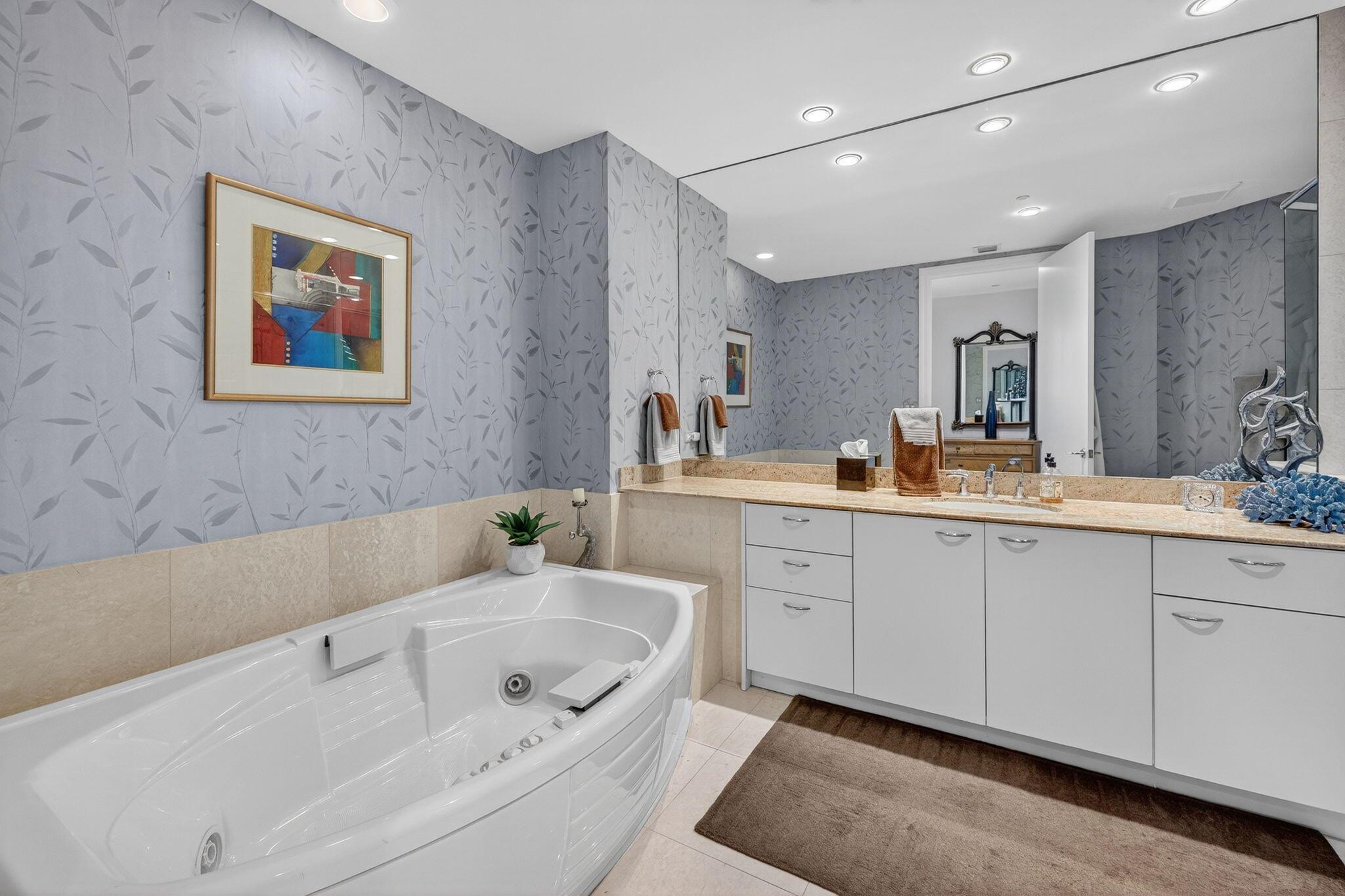 AQUAZUL CONDO - Residential Lease