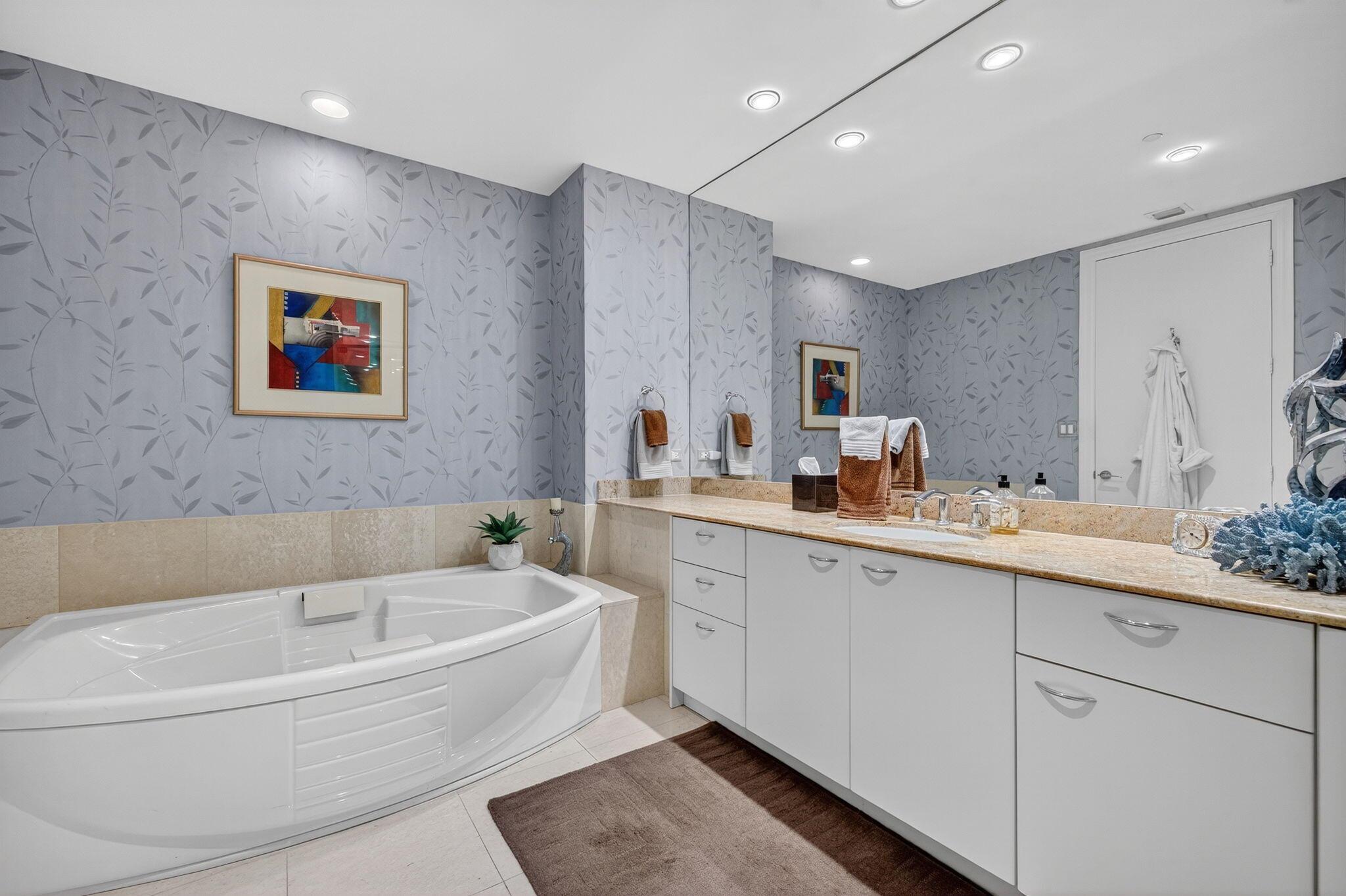 AQUAZUL CONDO - Residential Lease