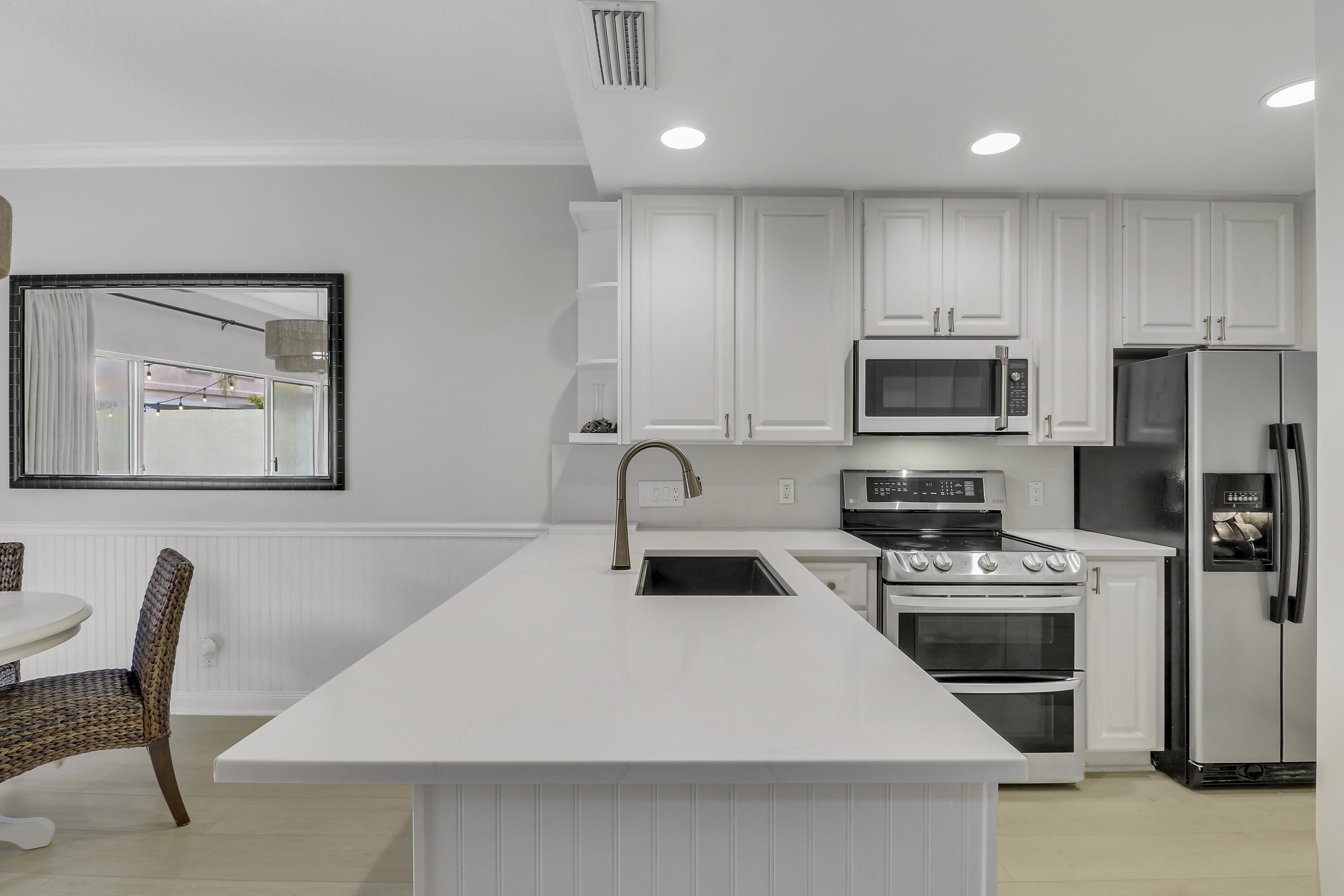 TEQUESTA OAKS - Residential