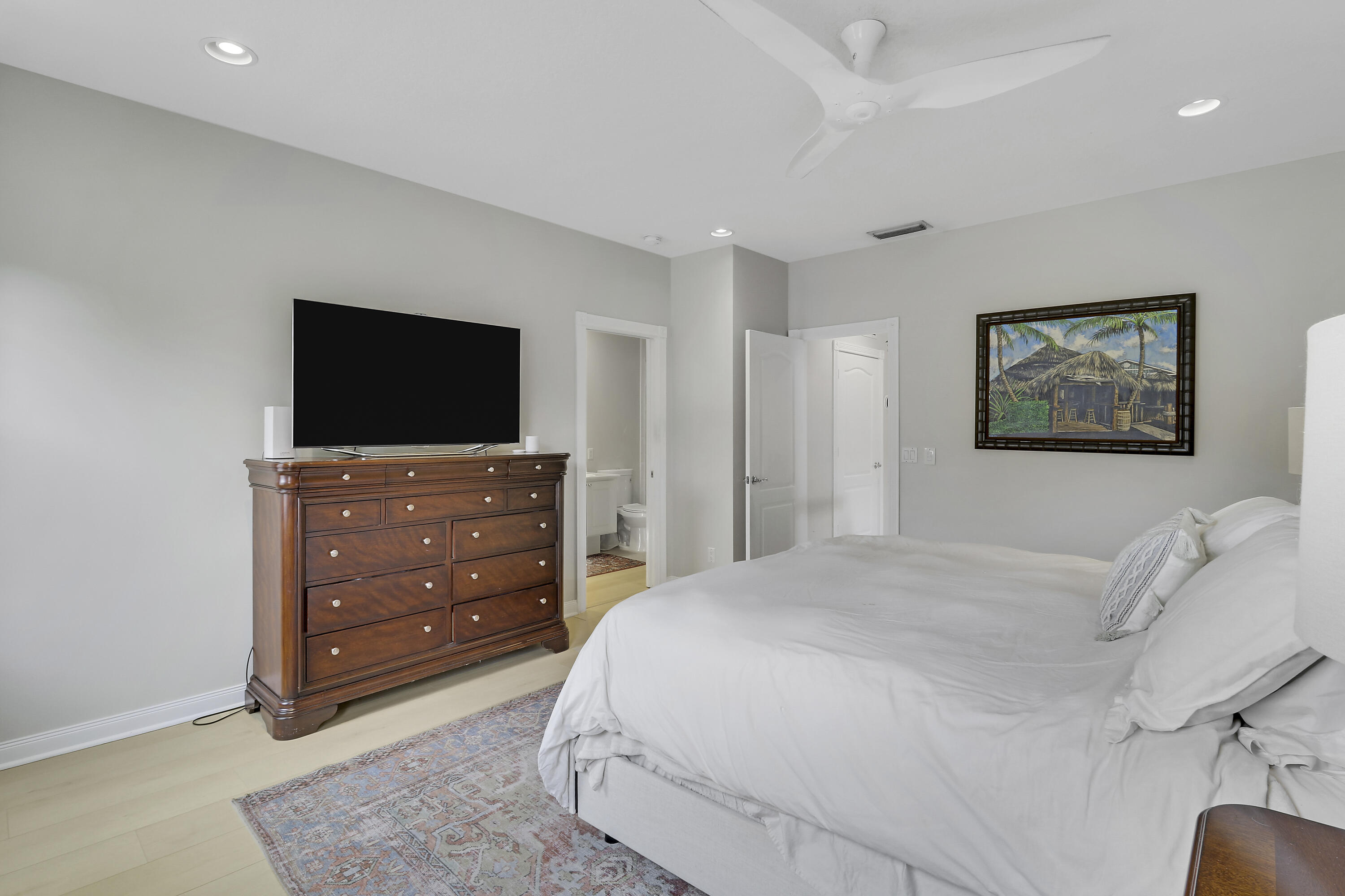 TEQUESTA OAKS - Residential