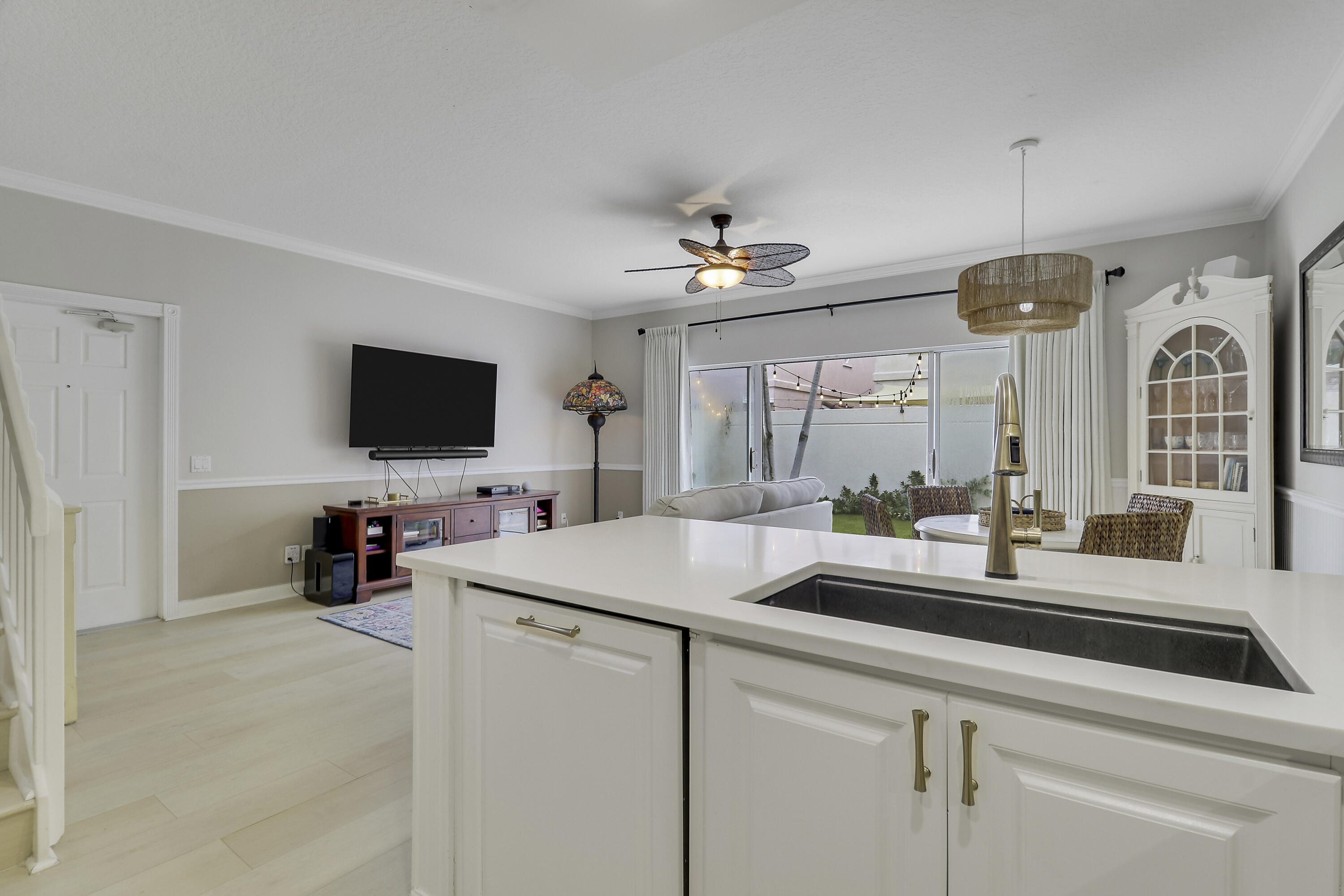 TEQUESTA OAKS - Residential