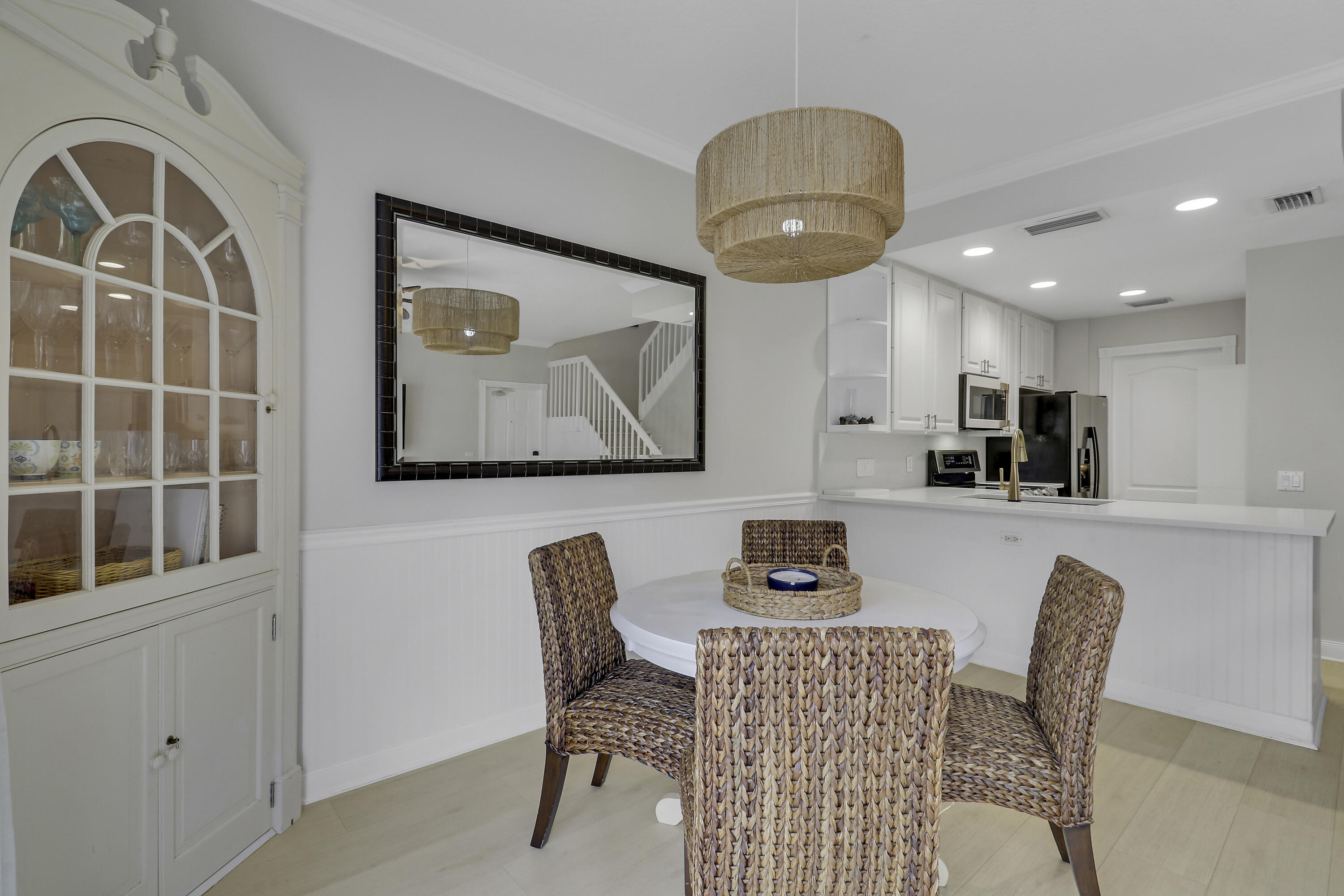 TEQUESTA OAKS - Residential