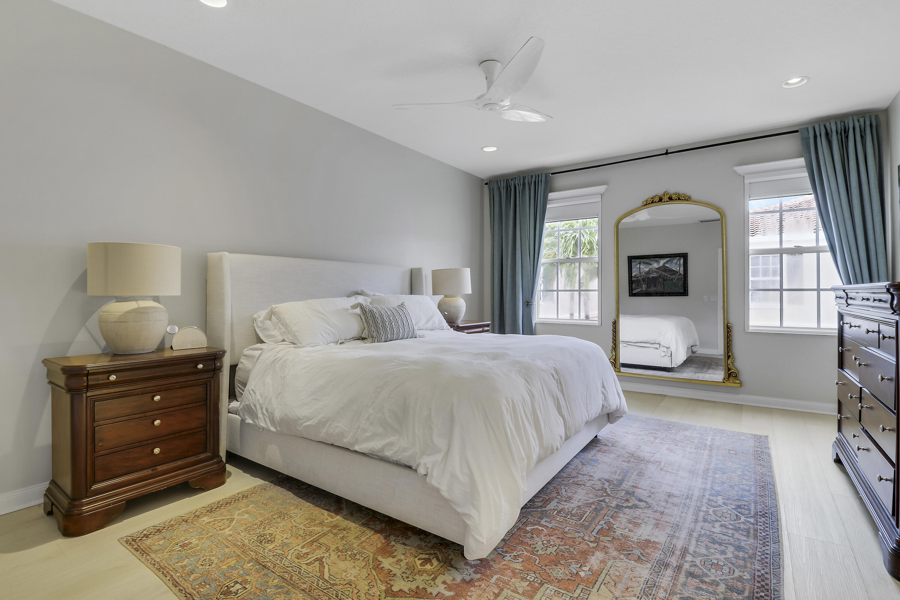 TEQUESTA OAKS - Residential