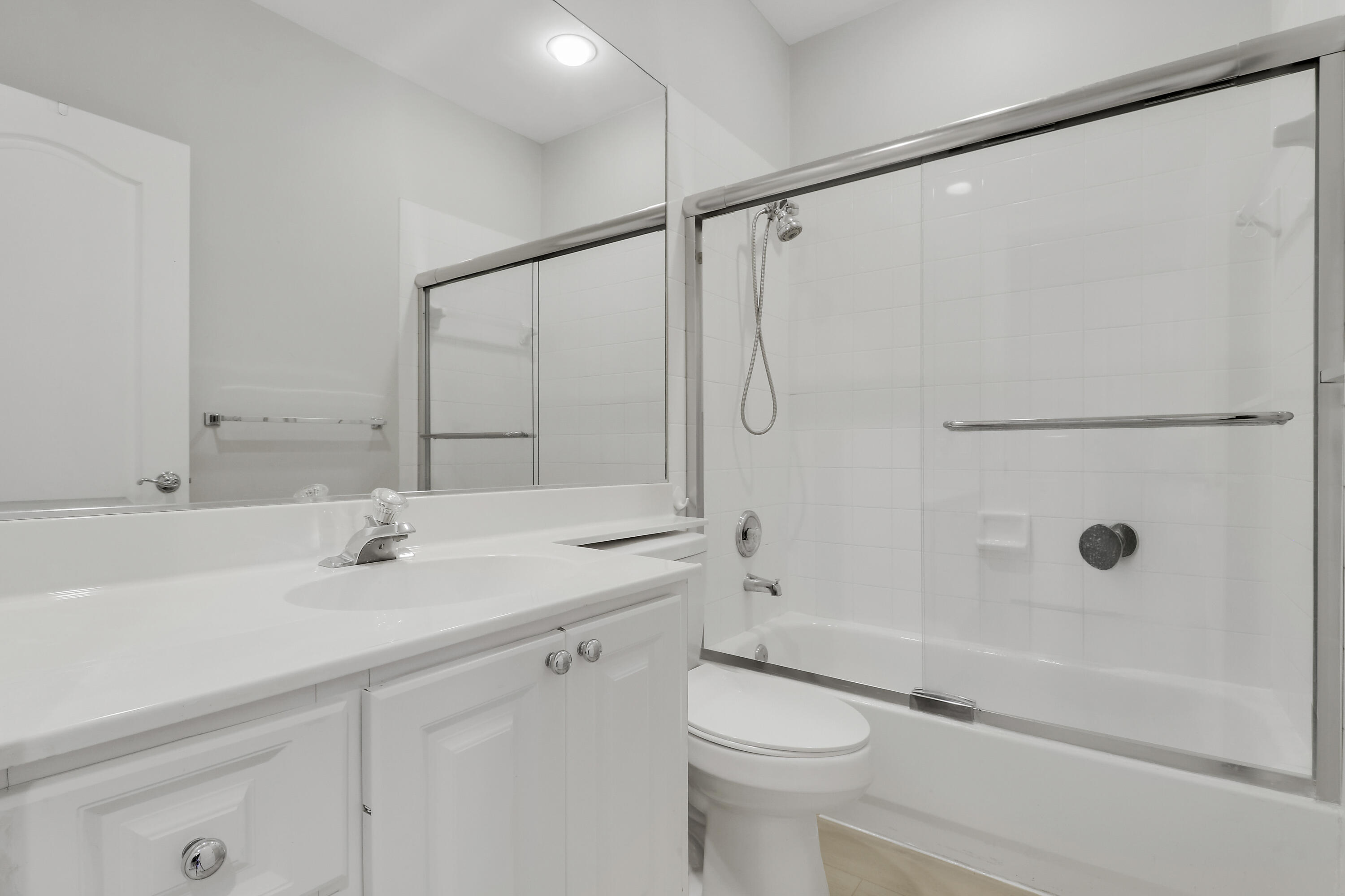 TEQUESTA OAKS - Residential