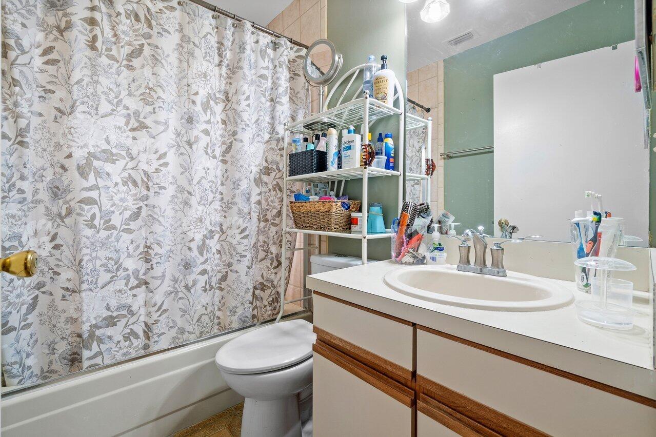 BRIGHTON LAKES - Residential