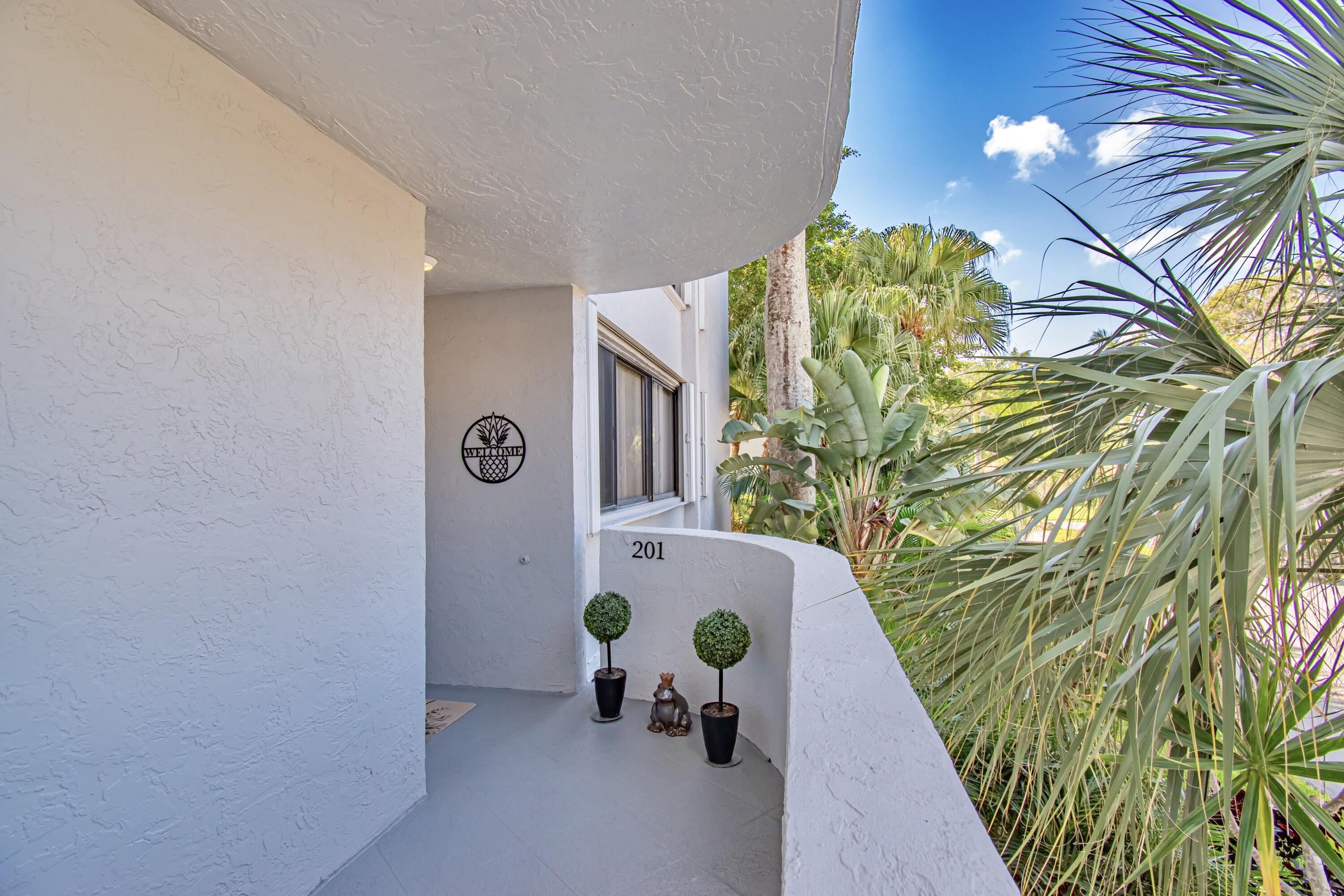 LAKESHORE COLONY I CONDO - Residential