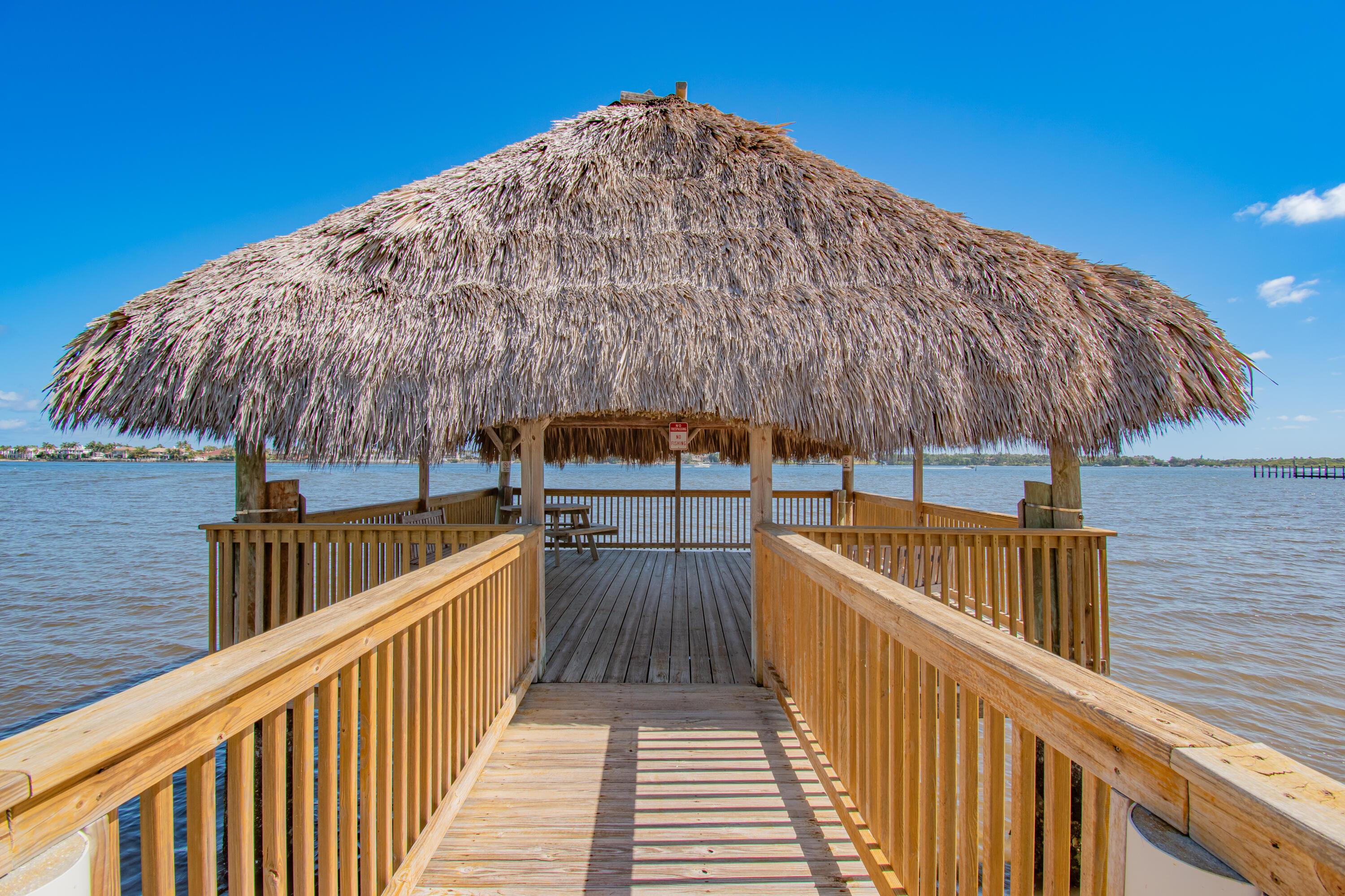 LAKESHORE COLONY I CONDO - Residential