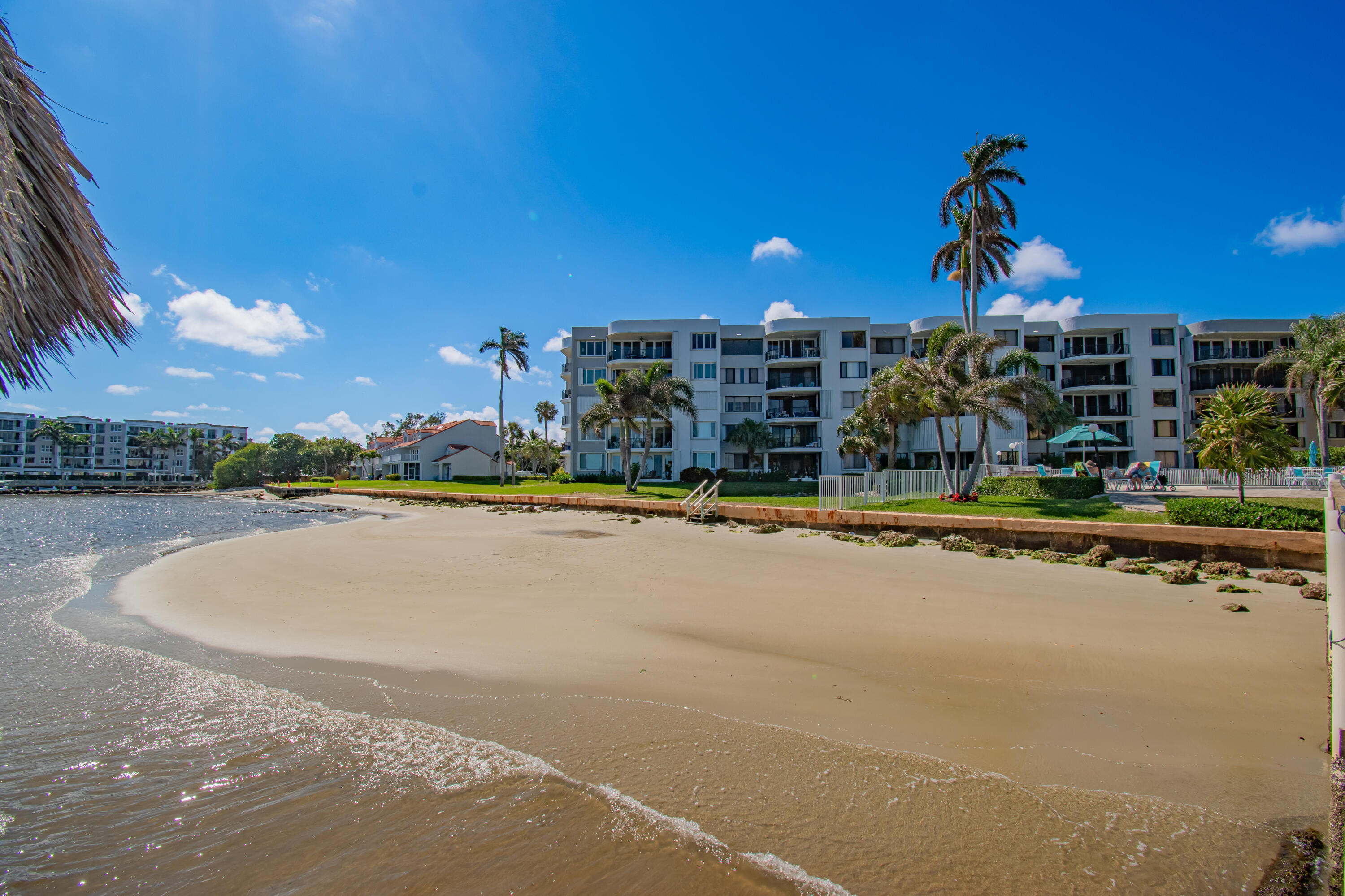 LAKESHORE COLONY I CONDO - Residential