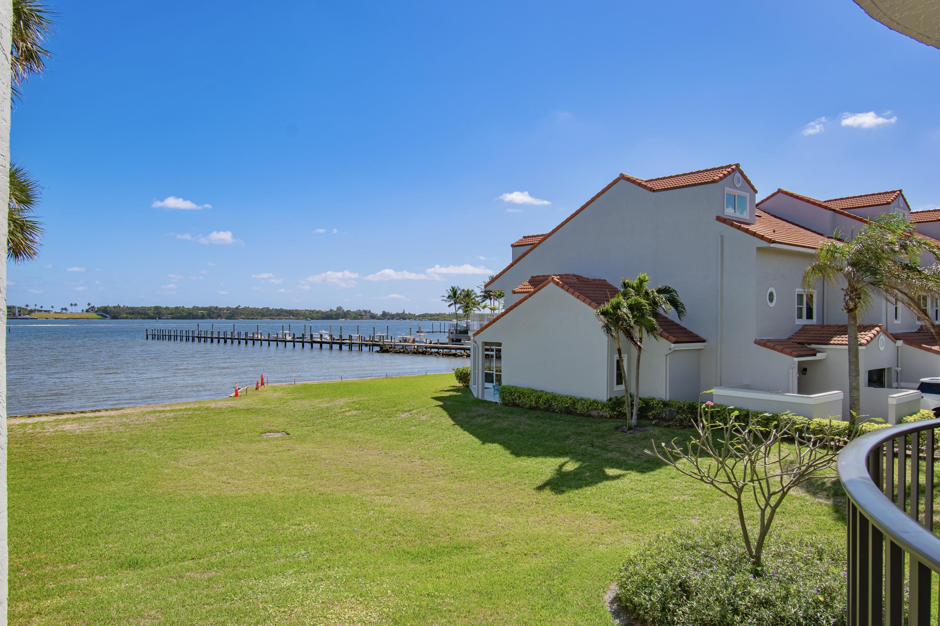 8200 Lakeshore Drive 2010