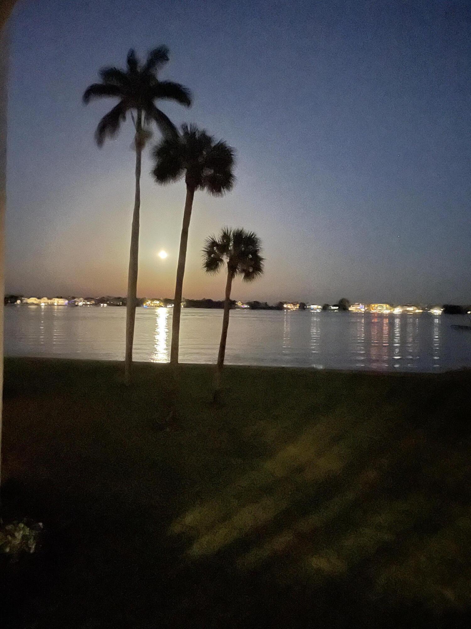 LAKESHORE COLONY I CONDO - Residential