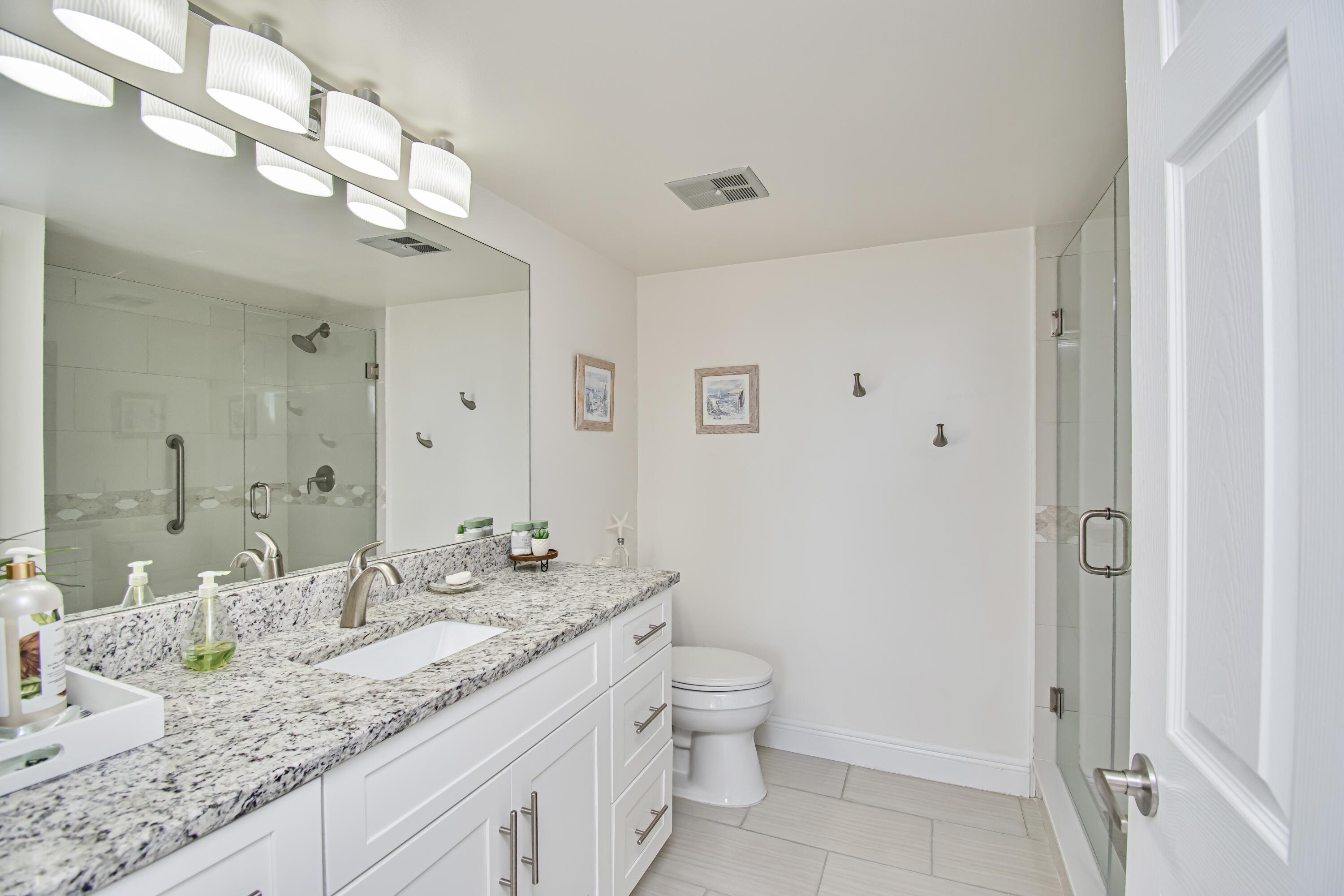 LAKESHORE COLONY I CONDO - Residential