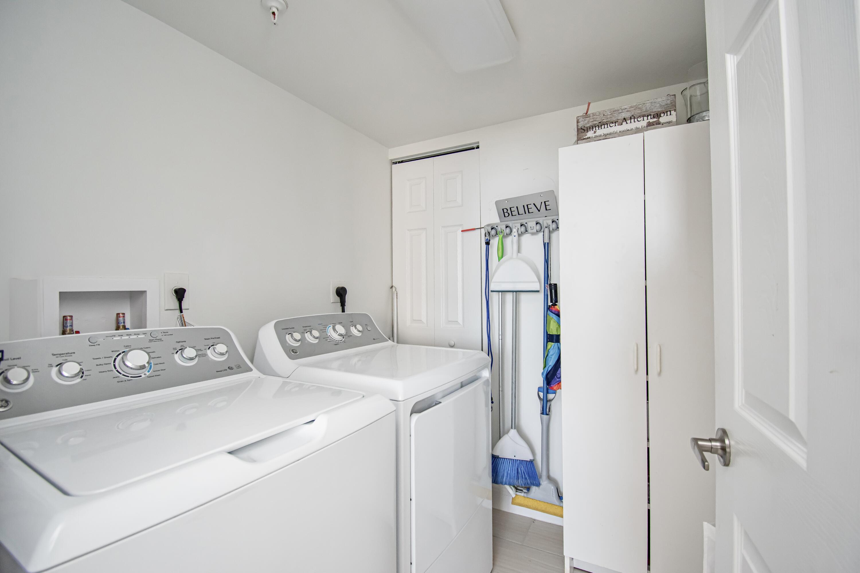 LAKESHORE COLONY I CONDO - Residential