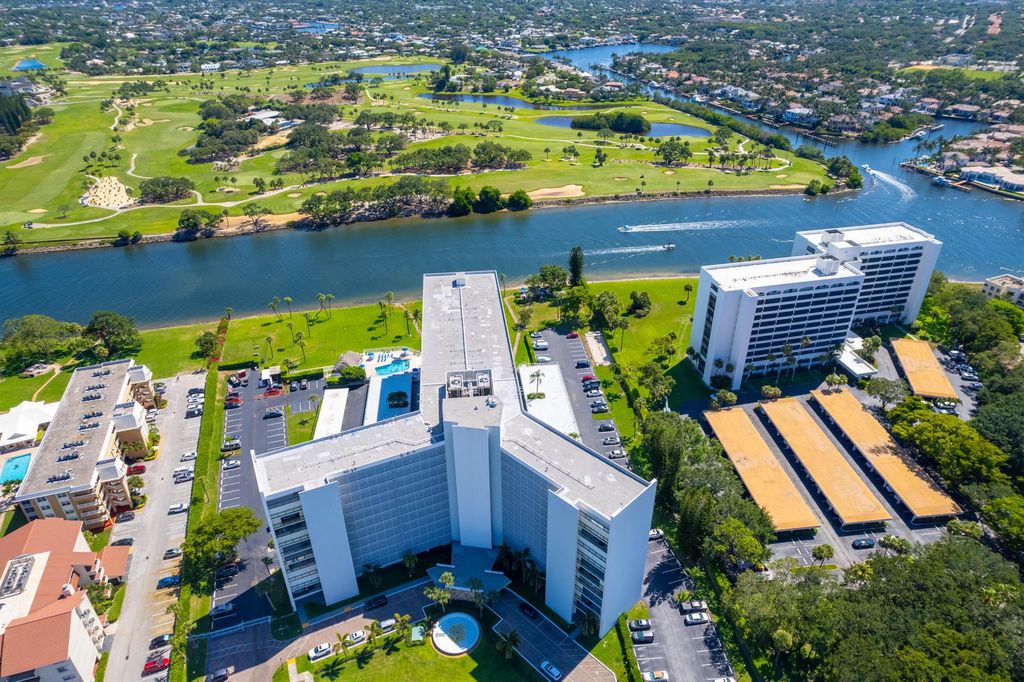 Photo of 336 Golfview Road #1018, North Palm Beach, FL 33408 (MLS # R10989818)