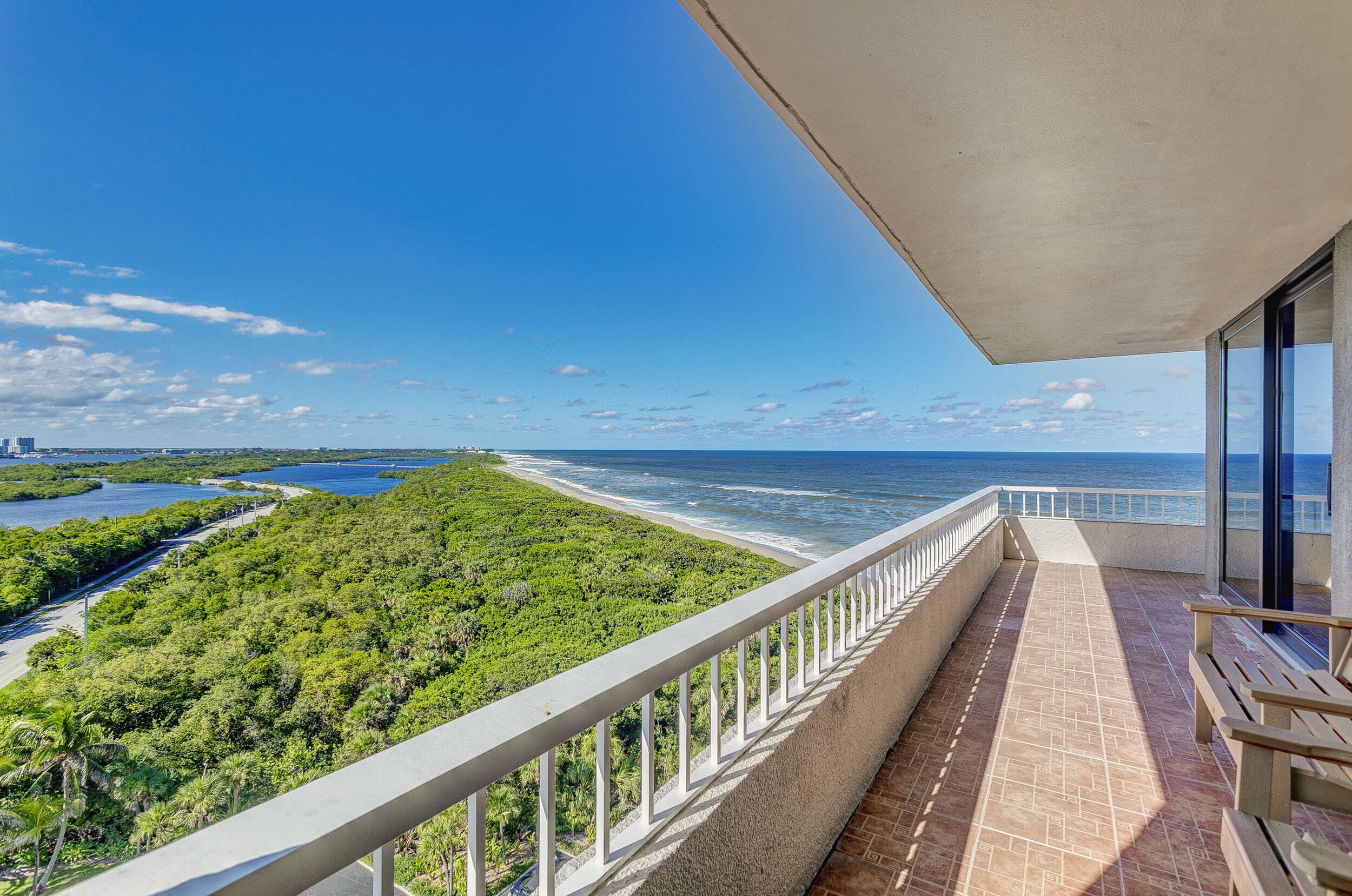 WATER GLADES CONDO - Residential Lease