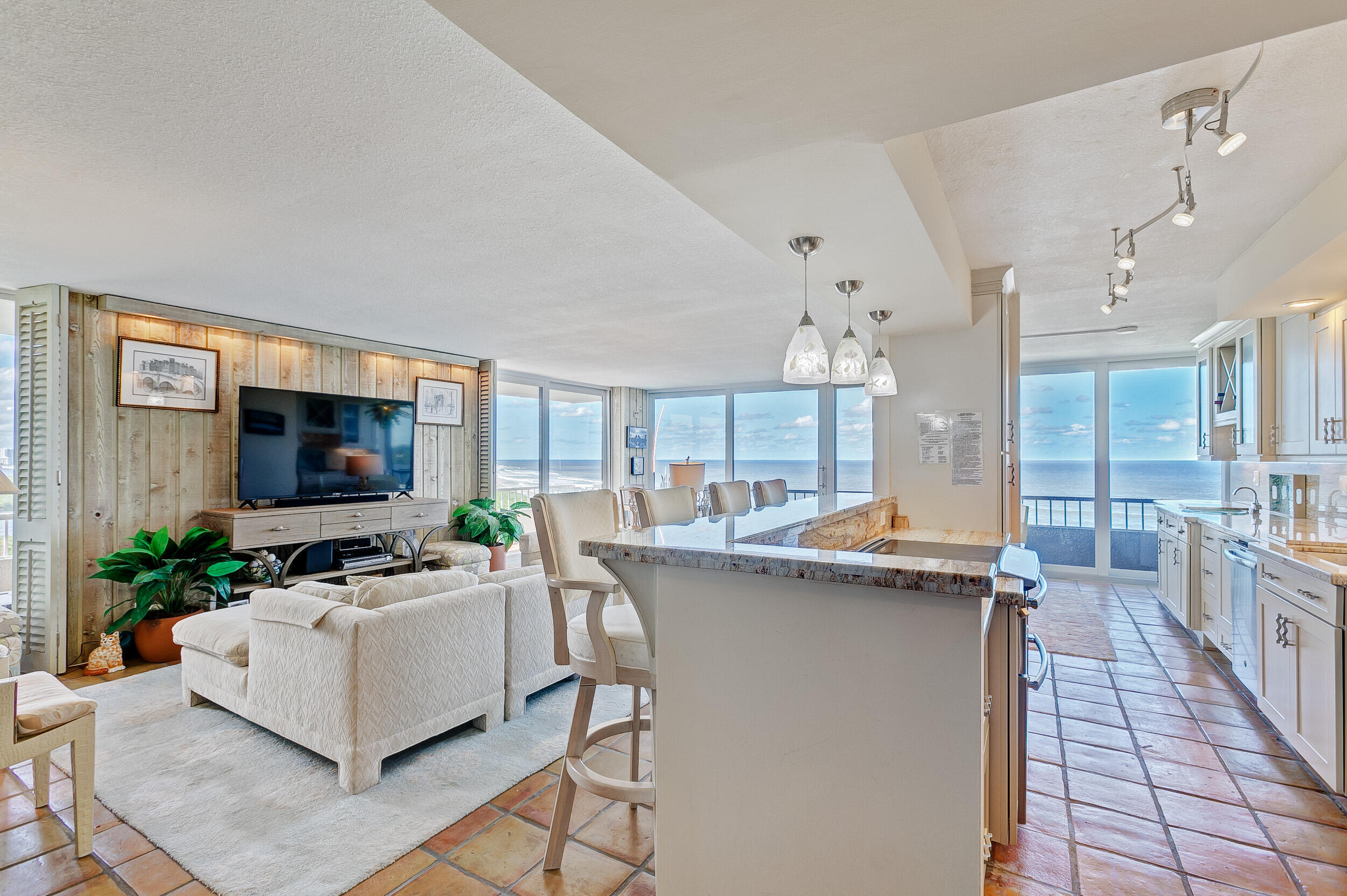 WATER GLADES CONDO - Residential Lease