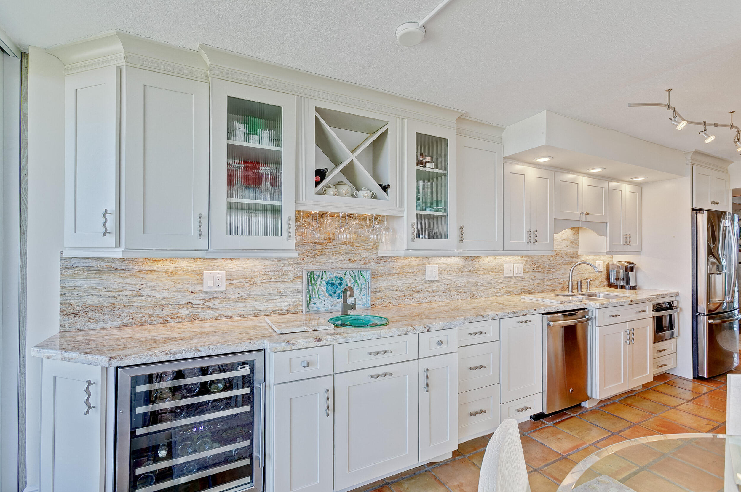 WATER GLADES CONDO - Residential Lease
