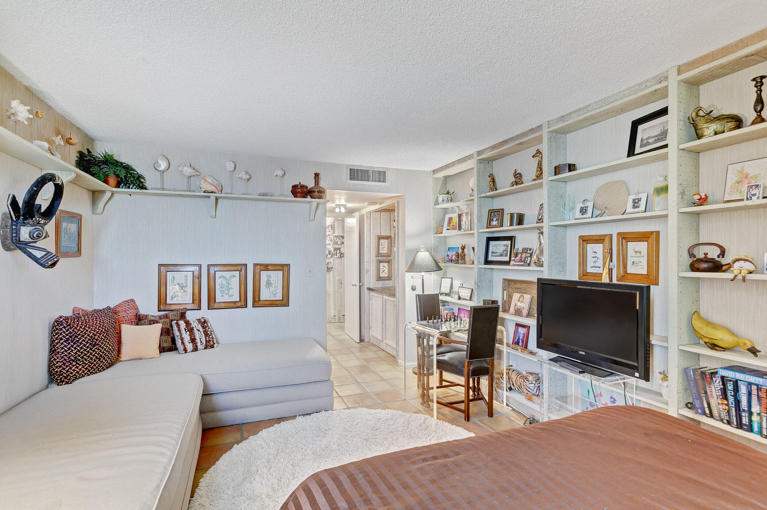 WATER GLADES CONDO - Residential Lease