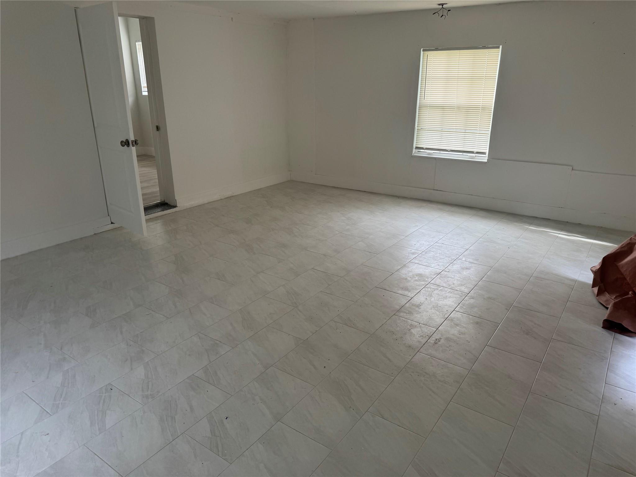 FLAIR SUB NO 3 - Residential Lease