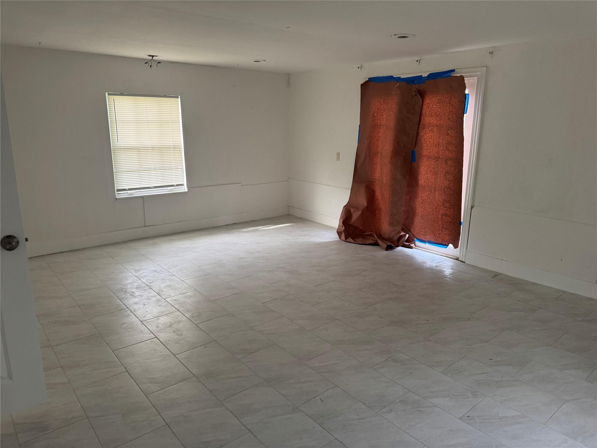 FLAIR SUB NO 3 - Residential Lease